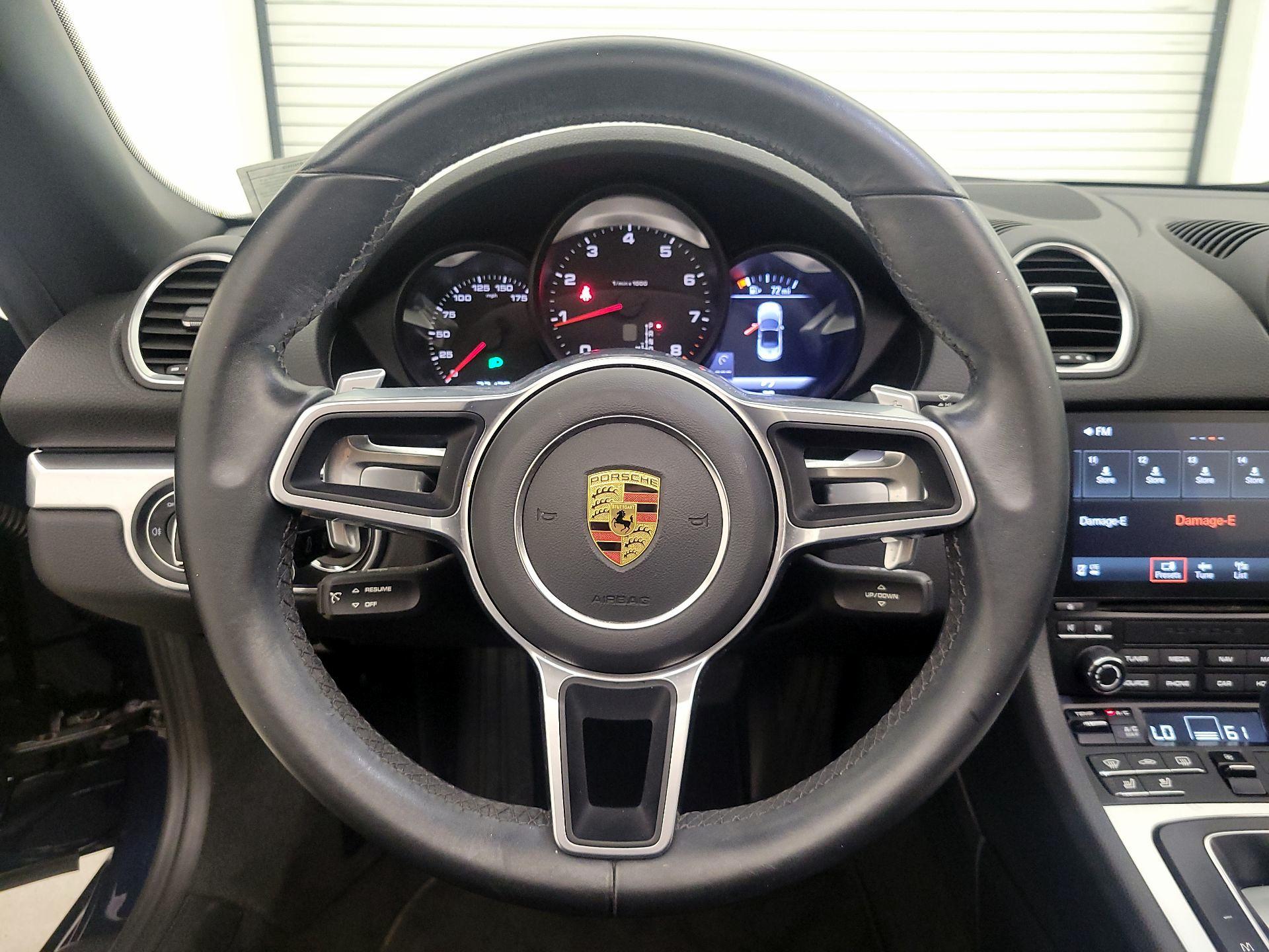 Thumbnail: 2021 Porsche 718 Boxster - 10