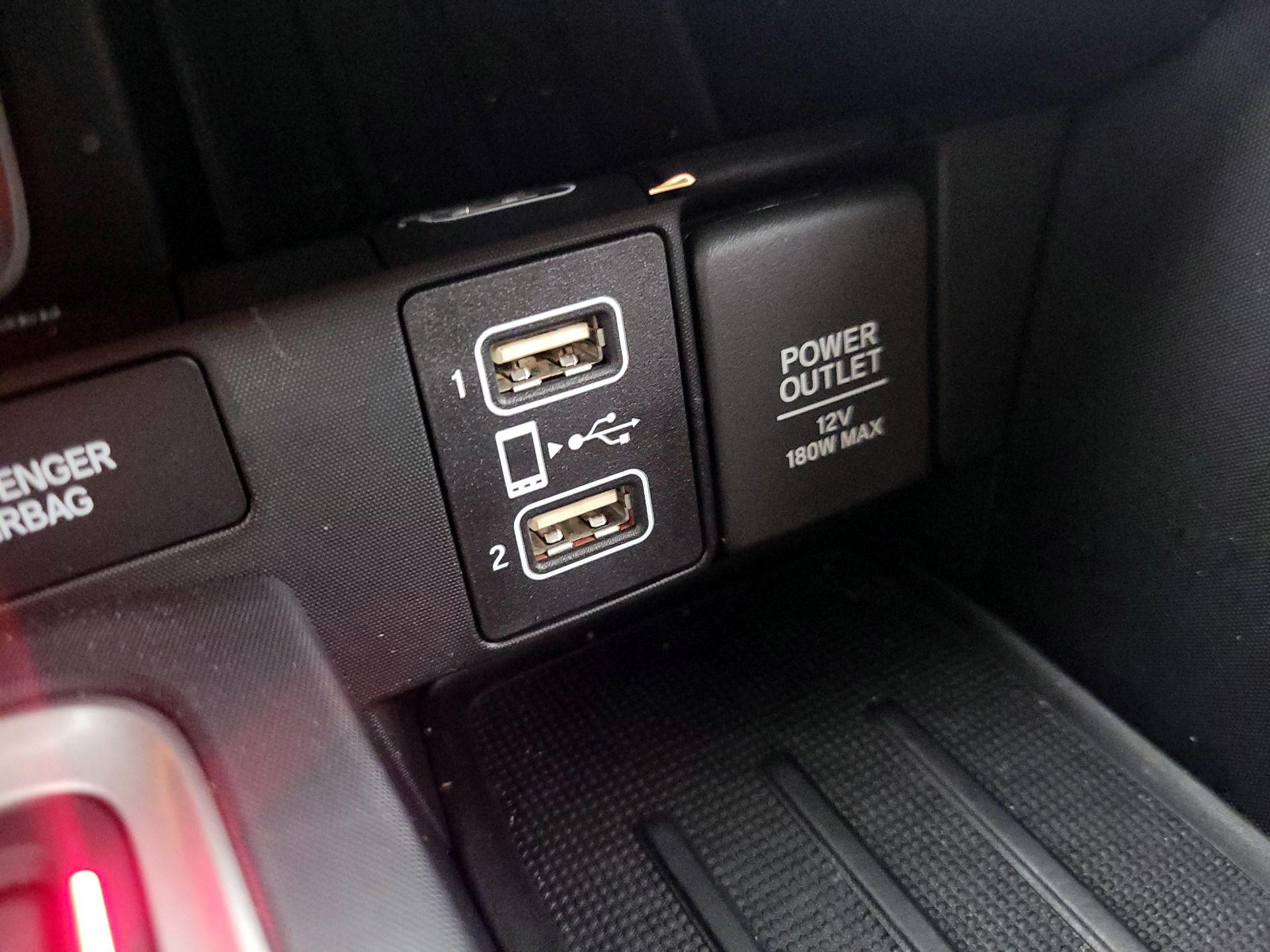 Thumbnail: 2021 Honda Insight - 18