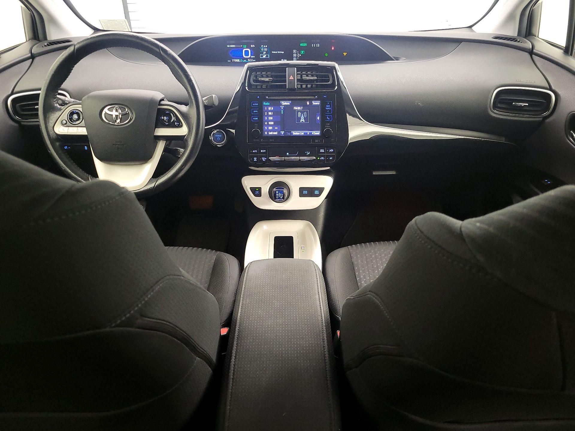 Thumbnail: 2016 Toyota Prius - 9