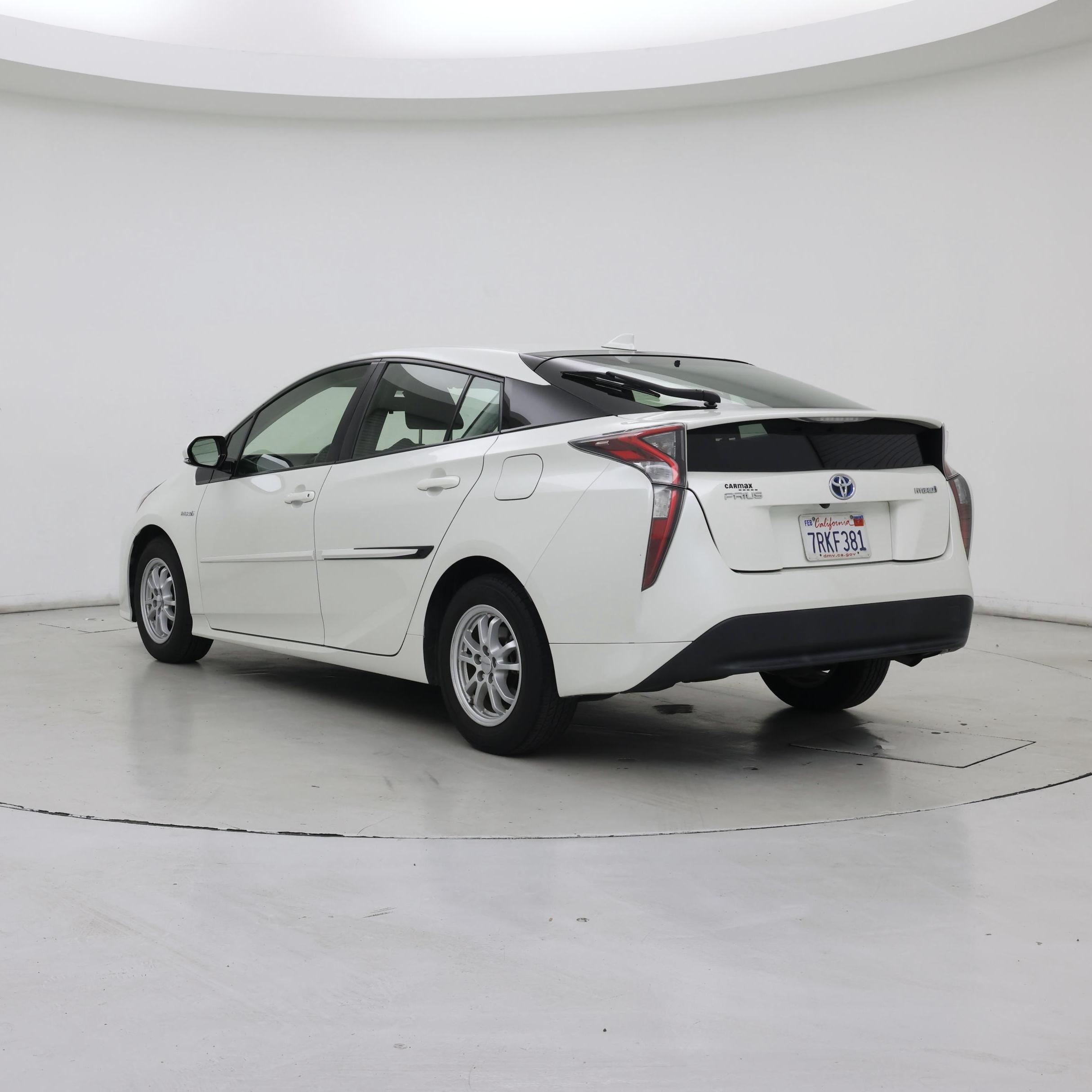 Thumbnail: 2016 Toyota Prius - 2