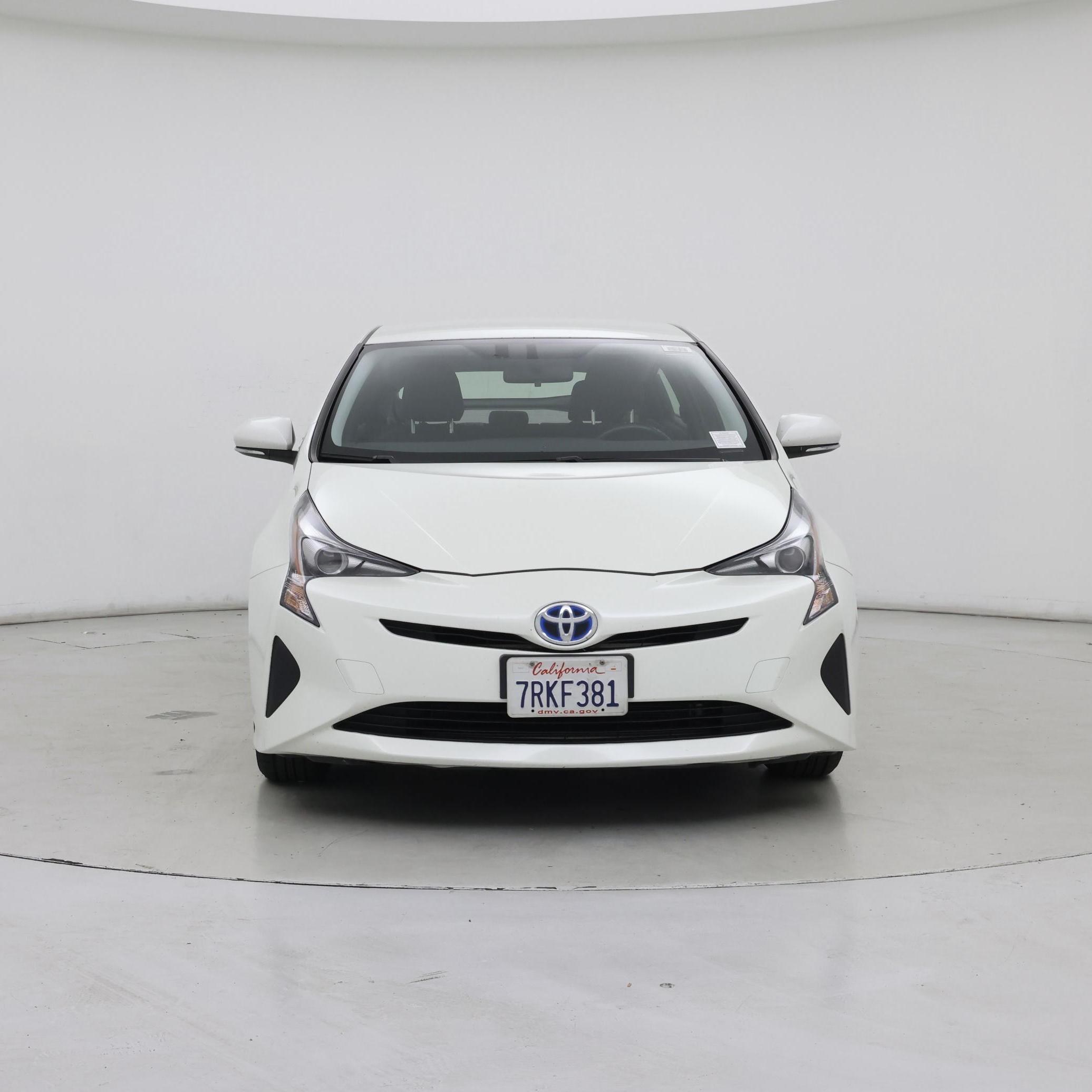 Thumbnail: 2016 Toyota Prius - 5