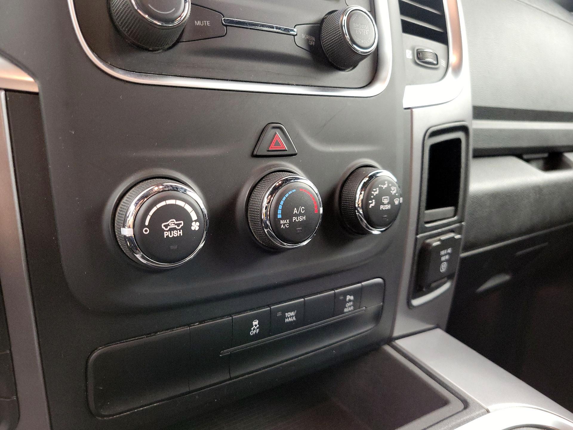 Thumbnail: 2023 RAM 1500 Classic - 16