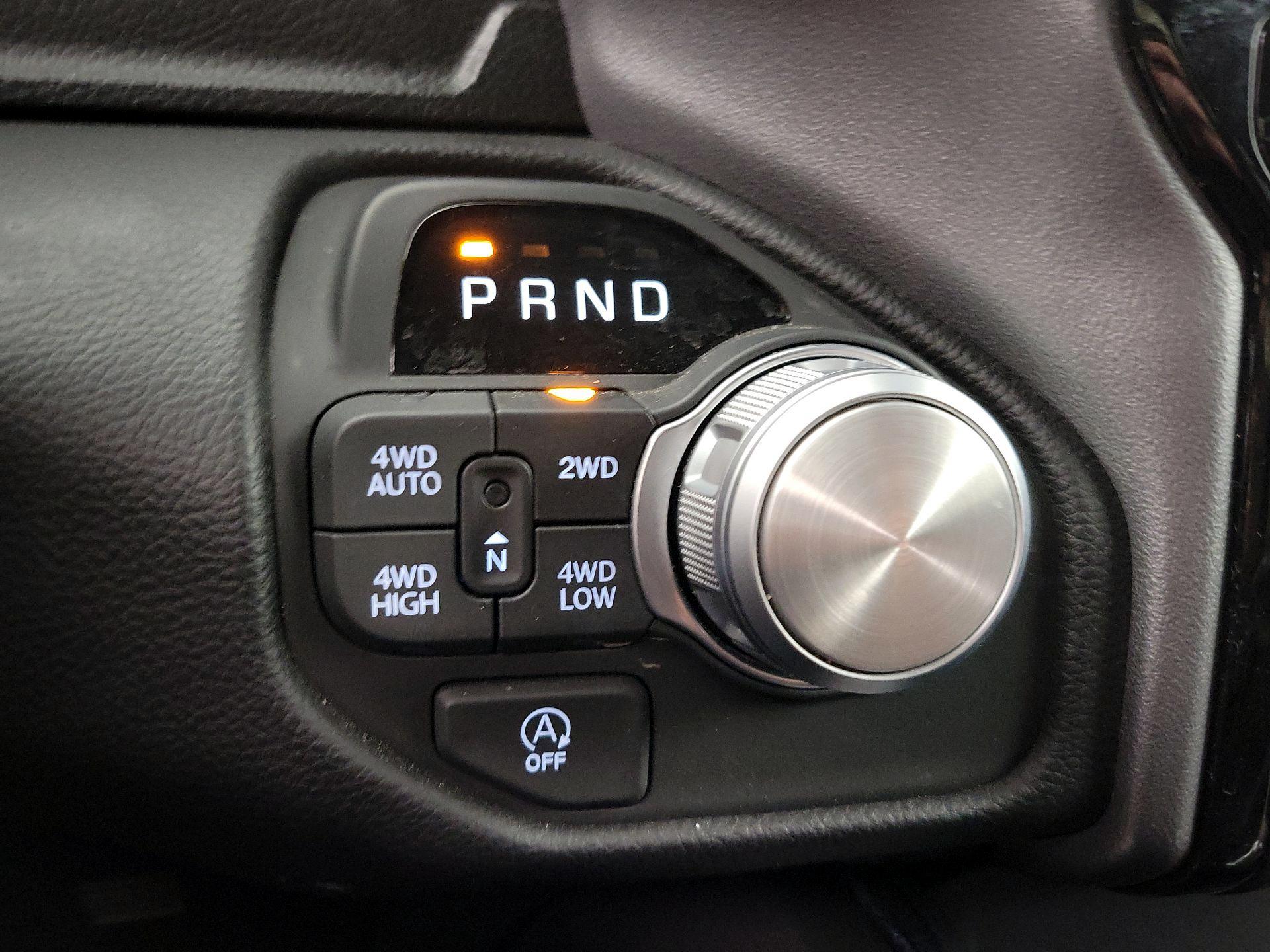 Thumbnail: 2025 RAM 1500 - 18