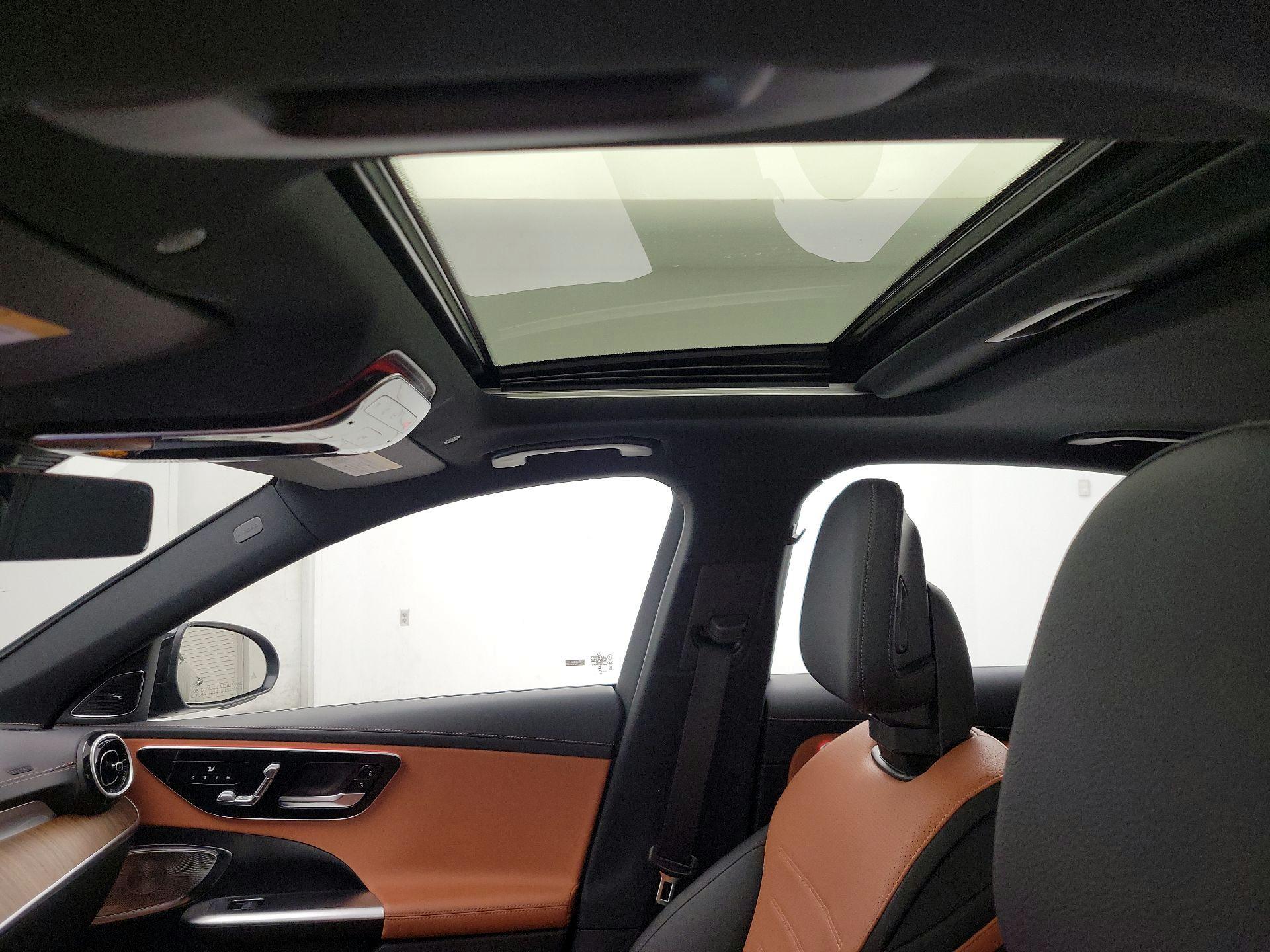 Thumbnail: 2024 Mercedes-Benz C-Class - 20