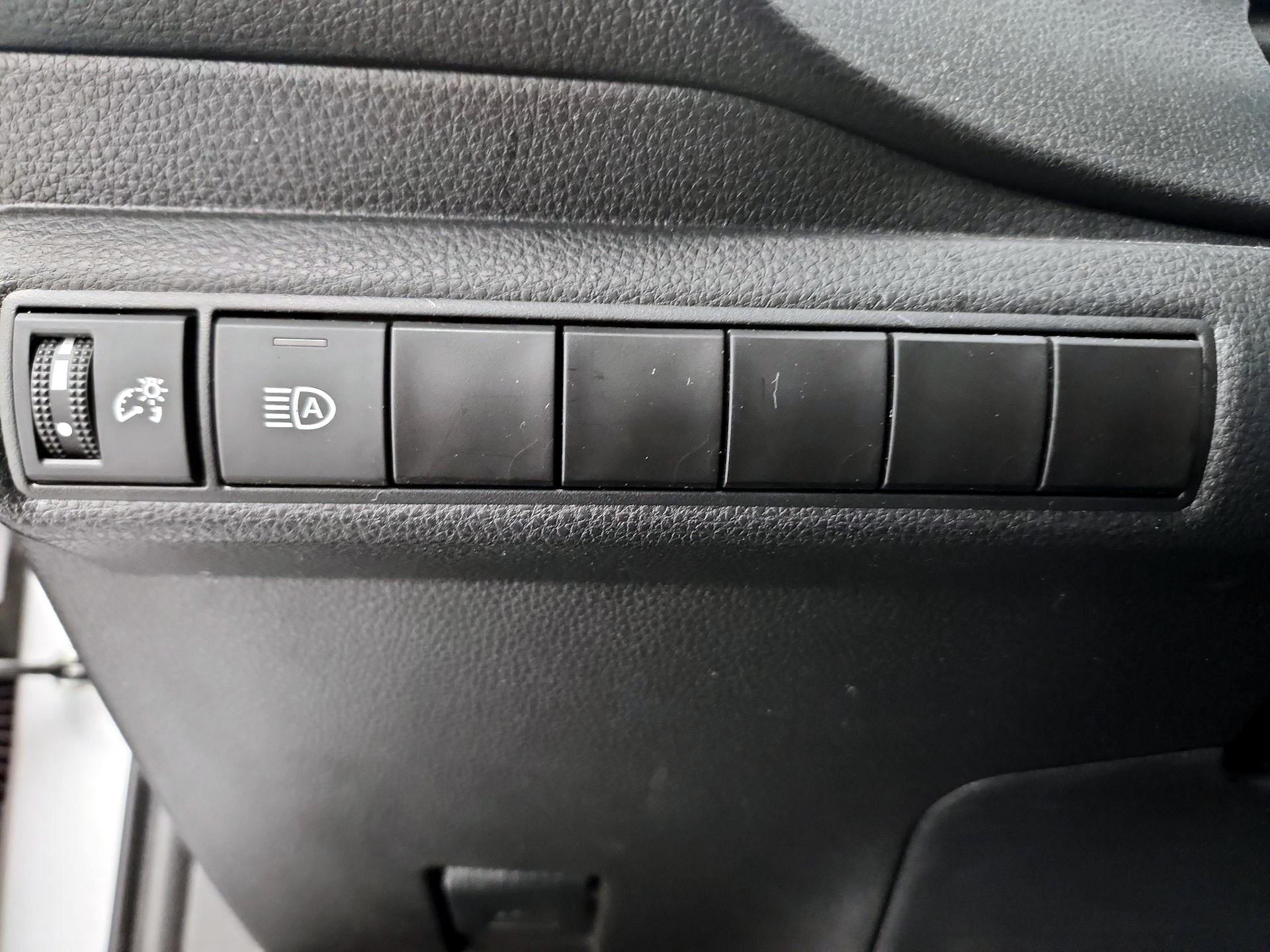 Thumbnail: 2024 Toyota Corolla - 13