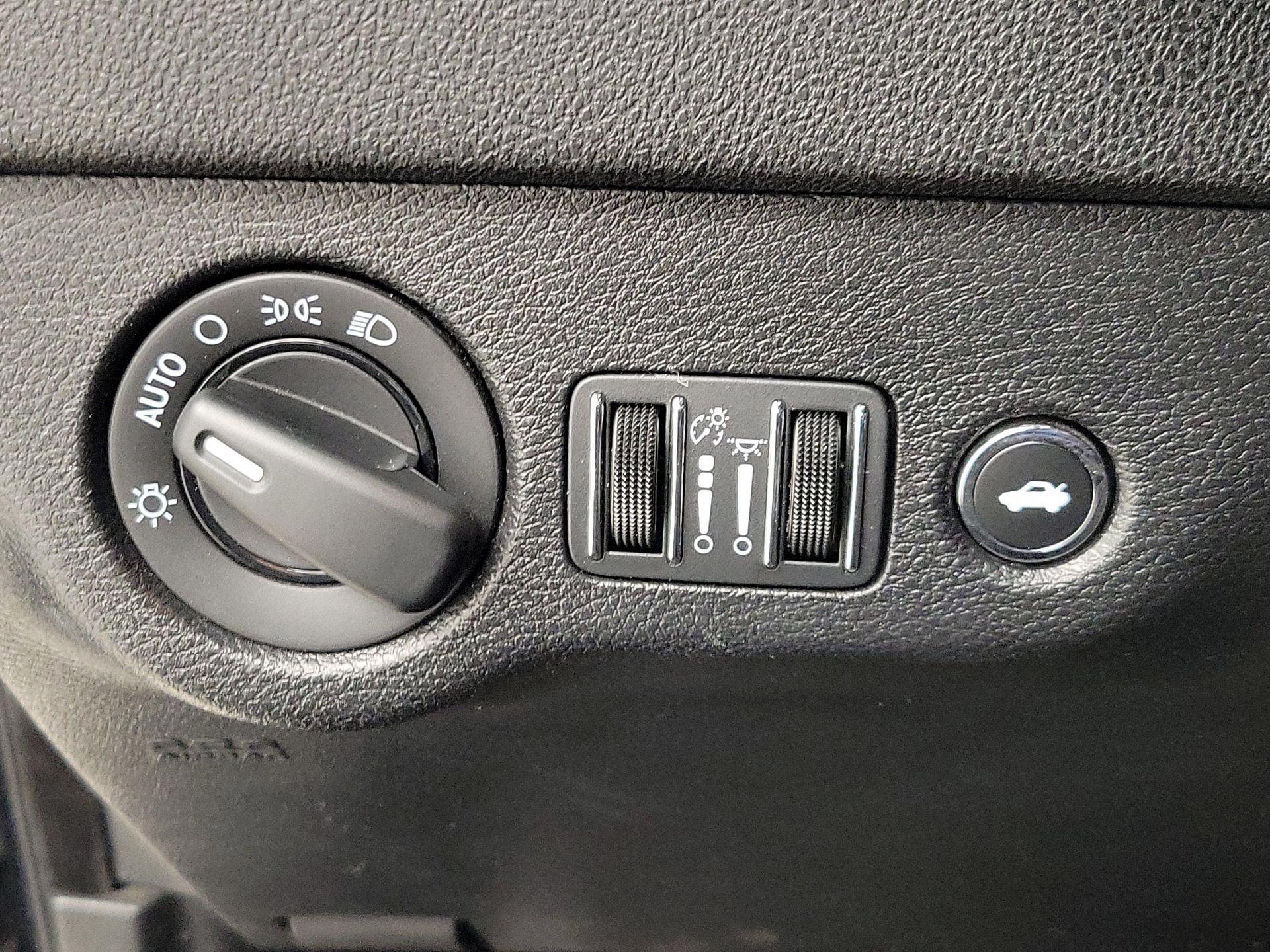 Thumbnail: 2022 Dodge Charger - 13