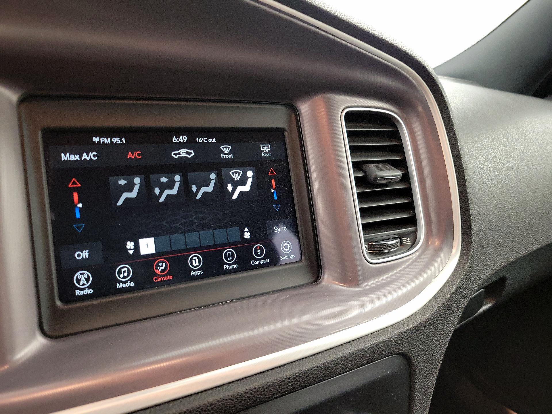 Thumbnail: 2022 Dodge Charger - 15