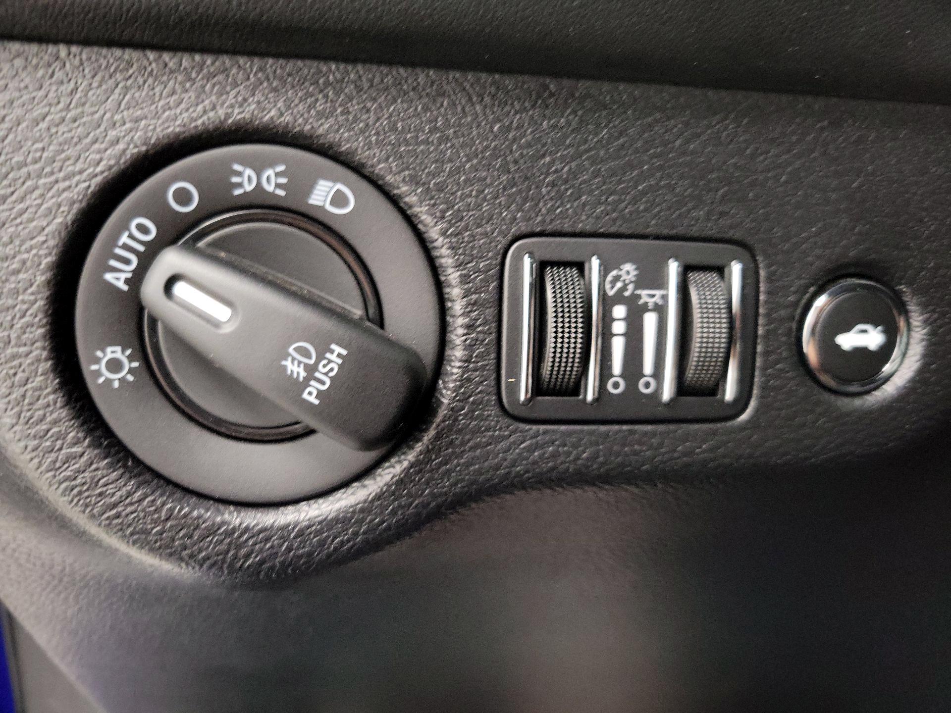 Thumbnail: 2022 Dodge Challenger - 13