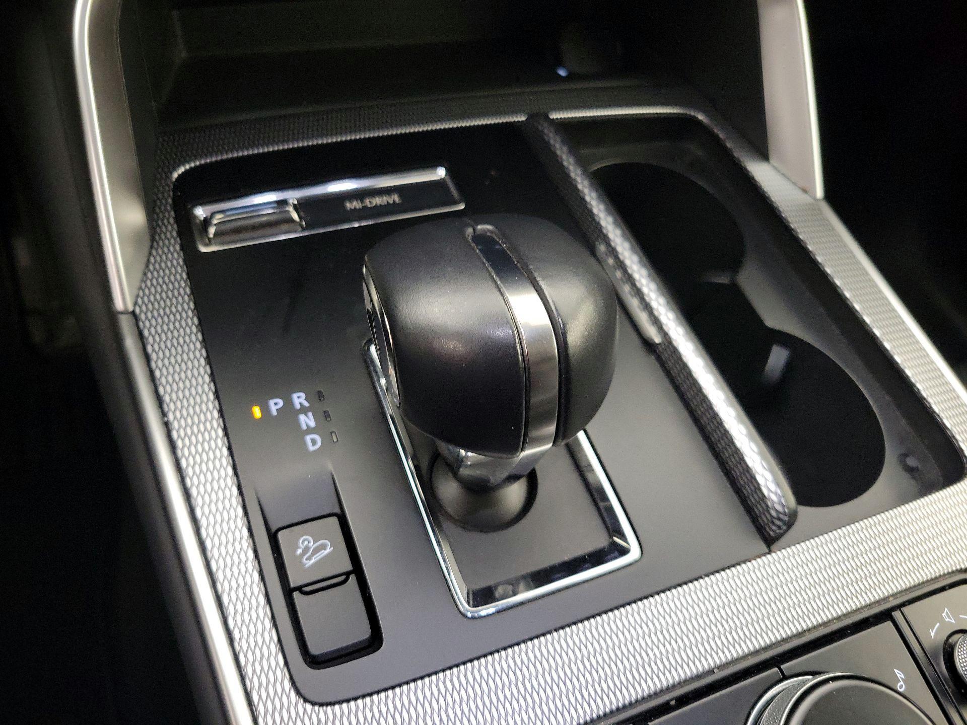 Thumbnail: 2025 Mazda CX-70 - 17