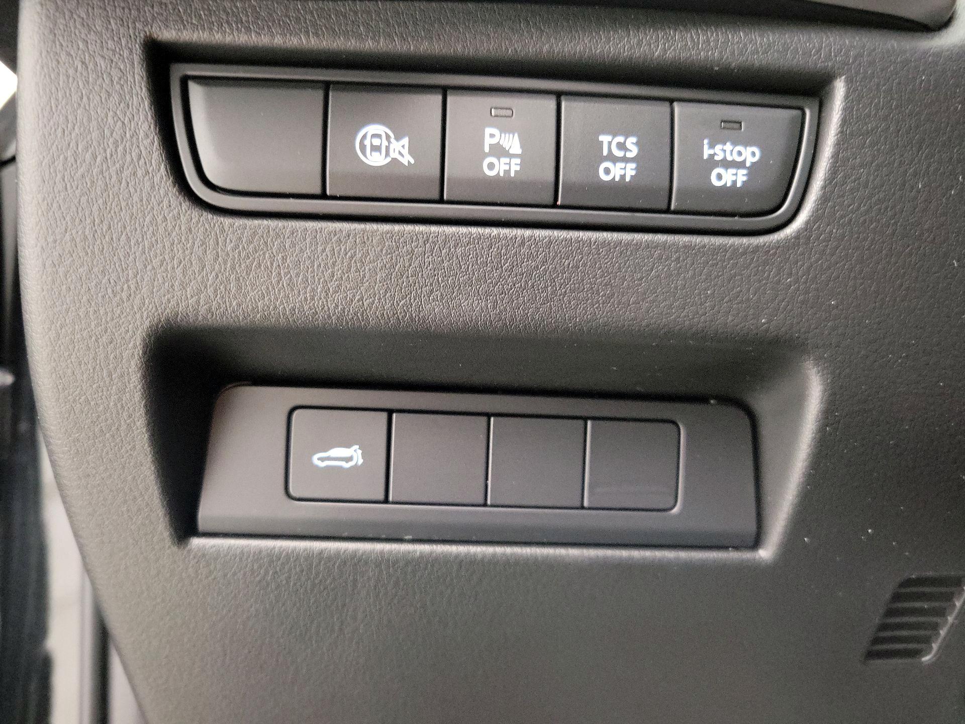 Thumbnail: 2025 Mazda CX-70 - 13