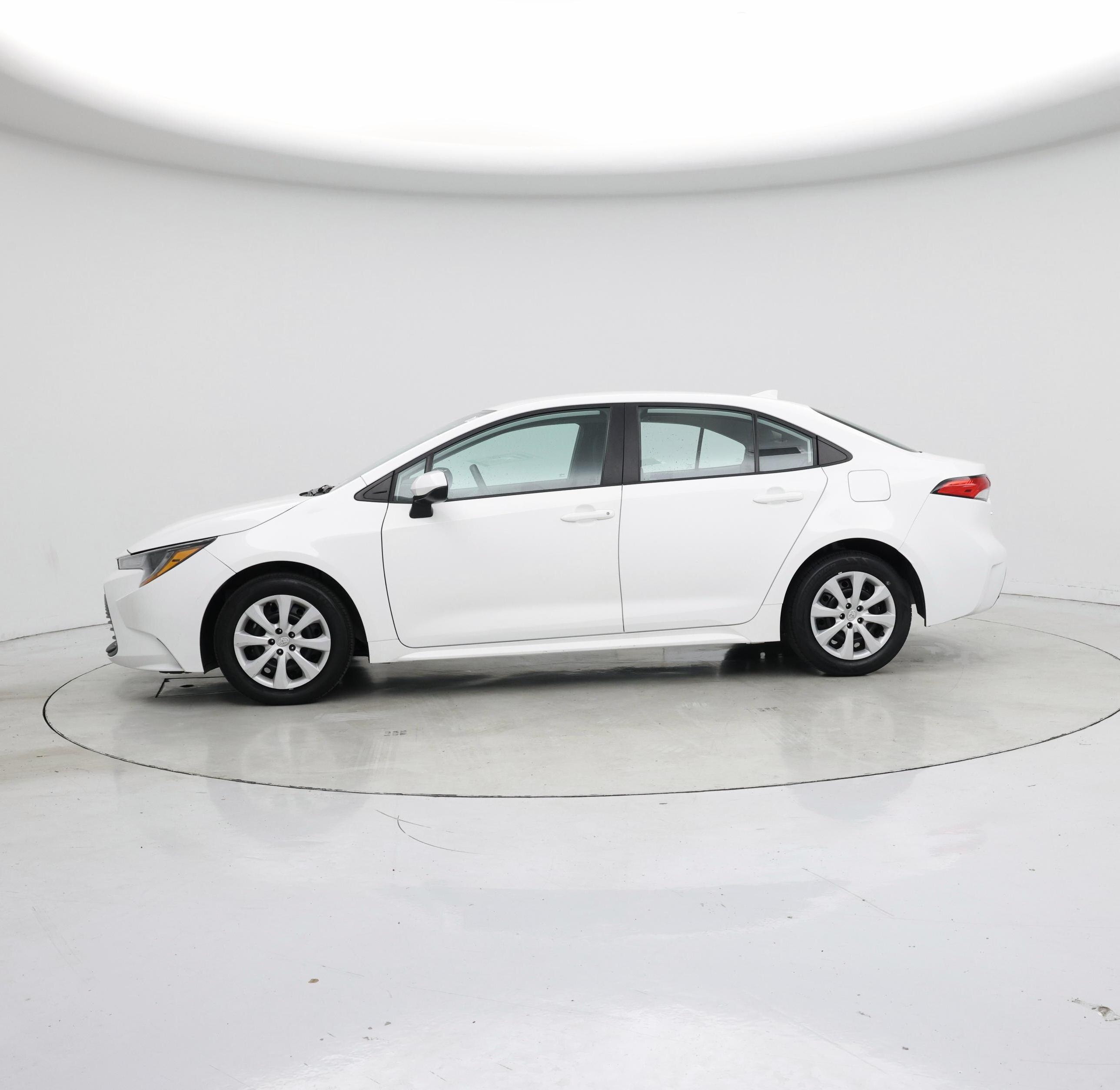 Thumbnail: 2024 Toyota Corolla - 3