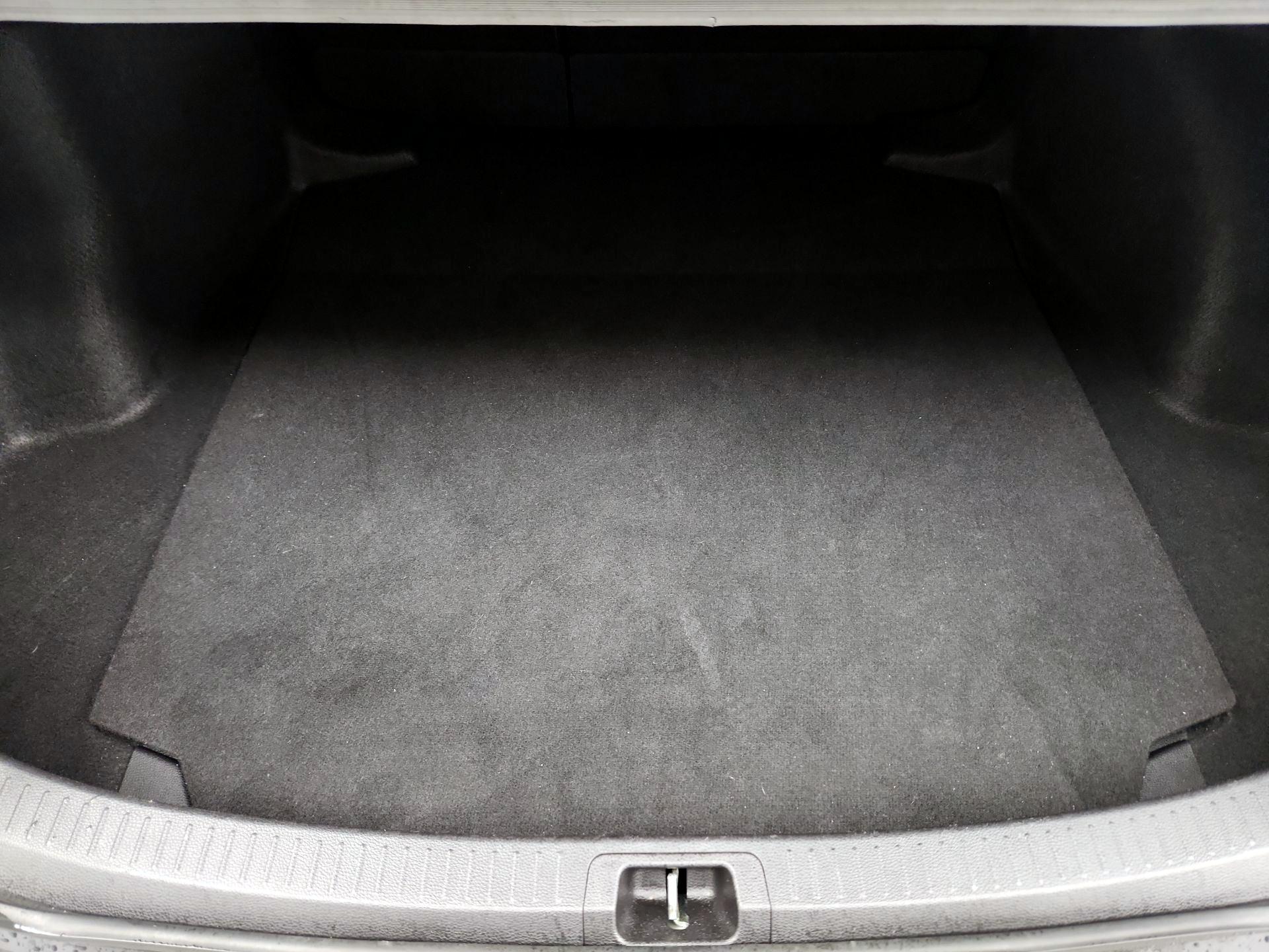 Thumbnail: 2021 Toyota Corolla - 19