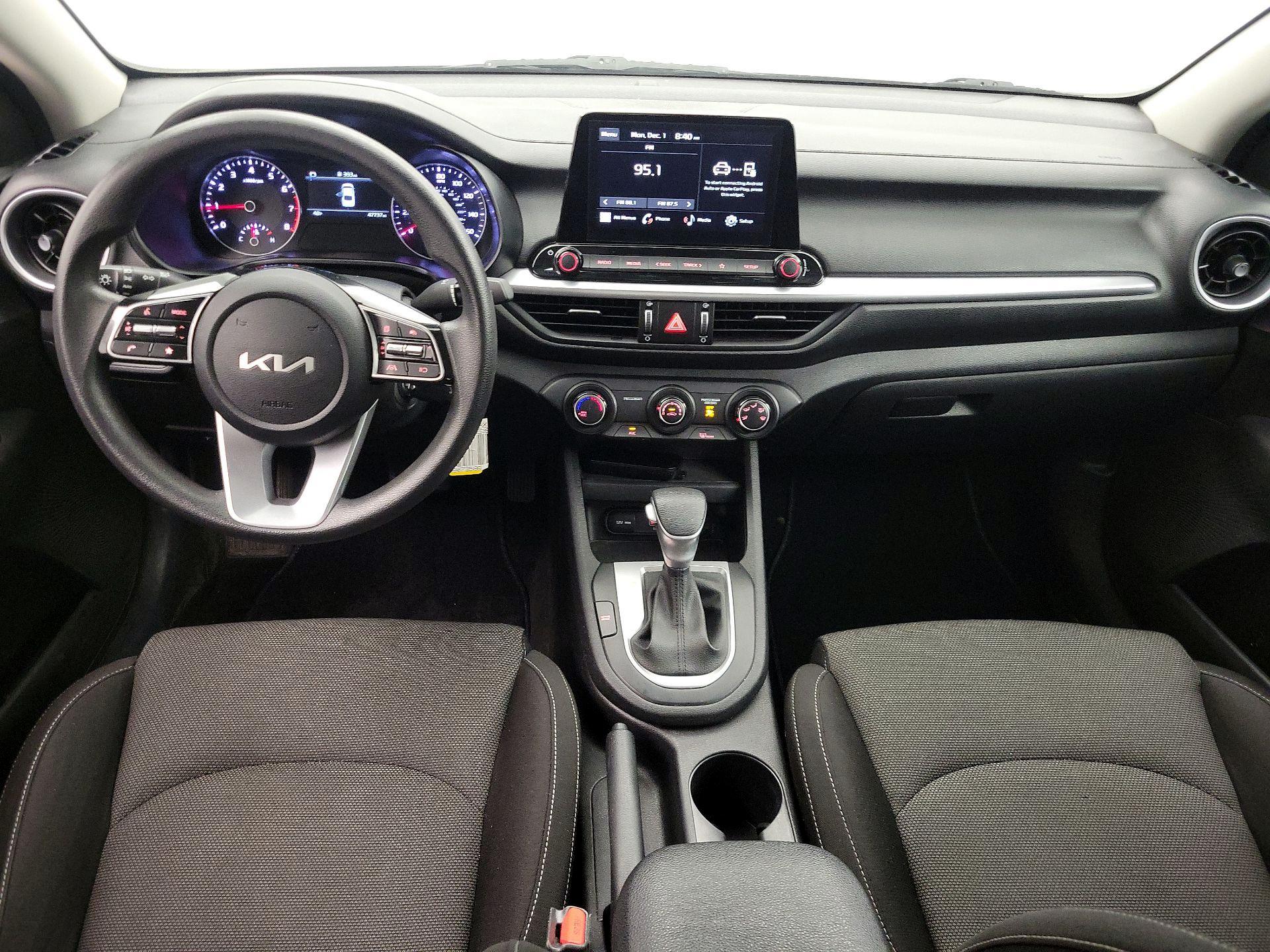 Thumbnail: 2023 Kia Forte - 9