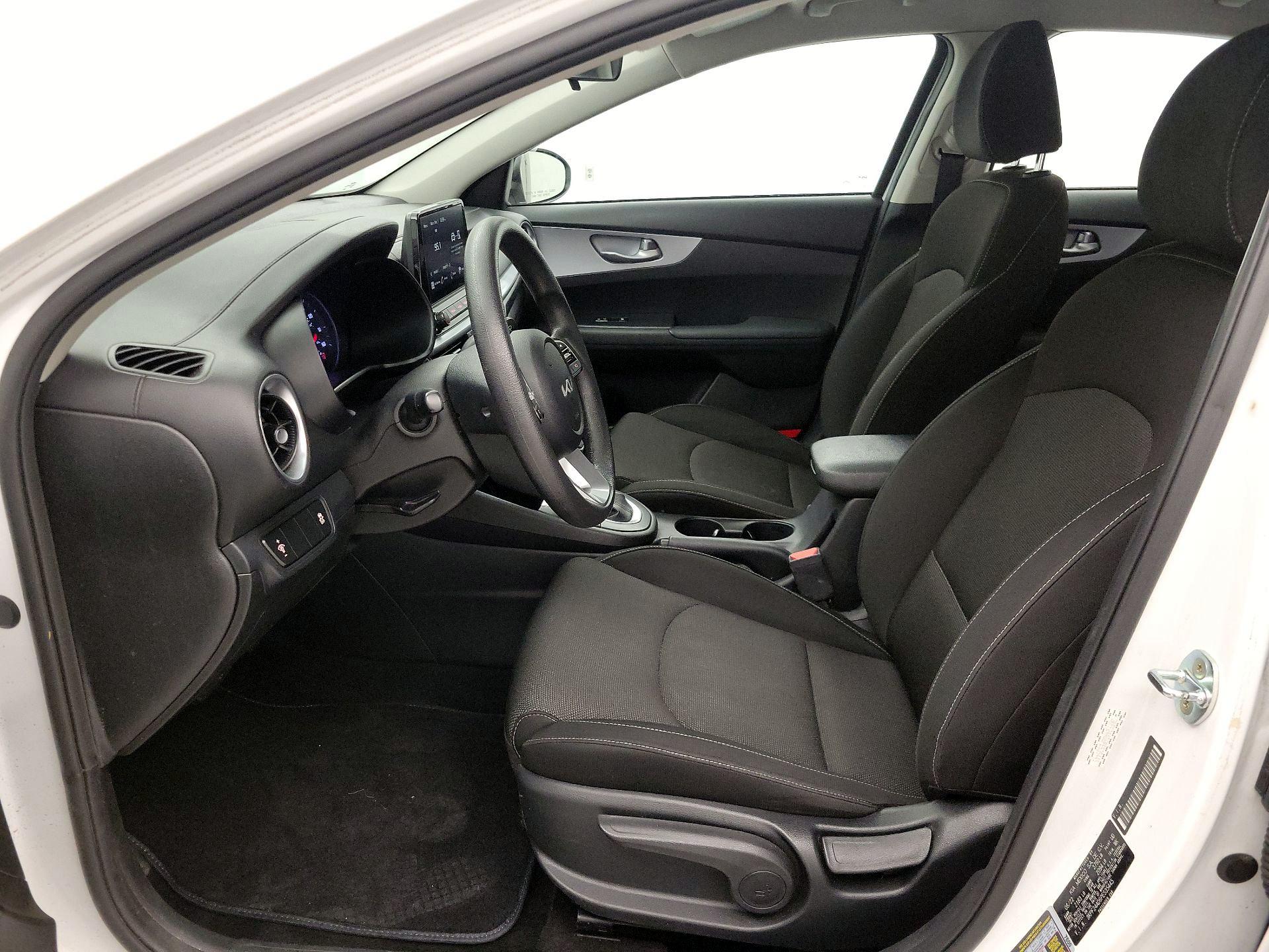 Thumbnail: 2023 Kia Forte - 11