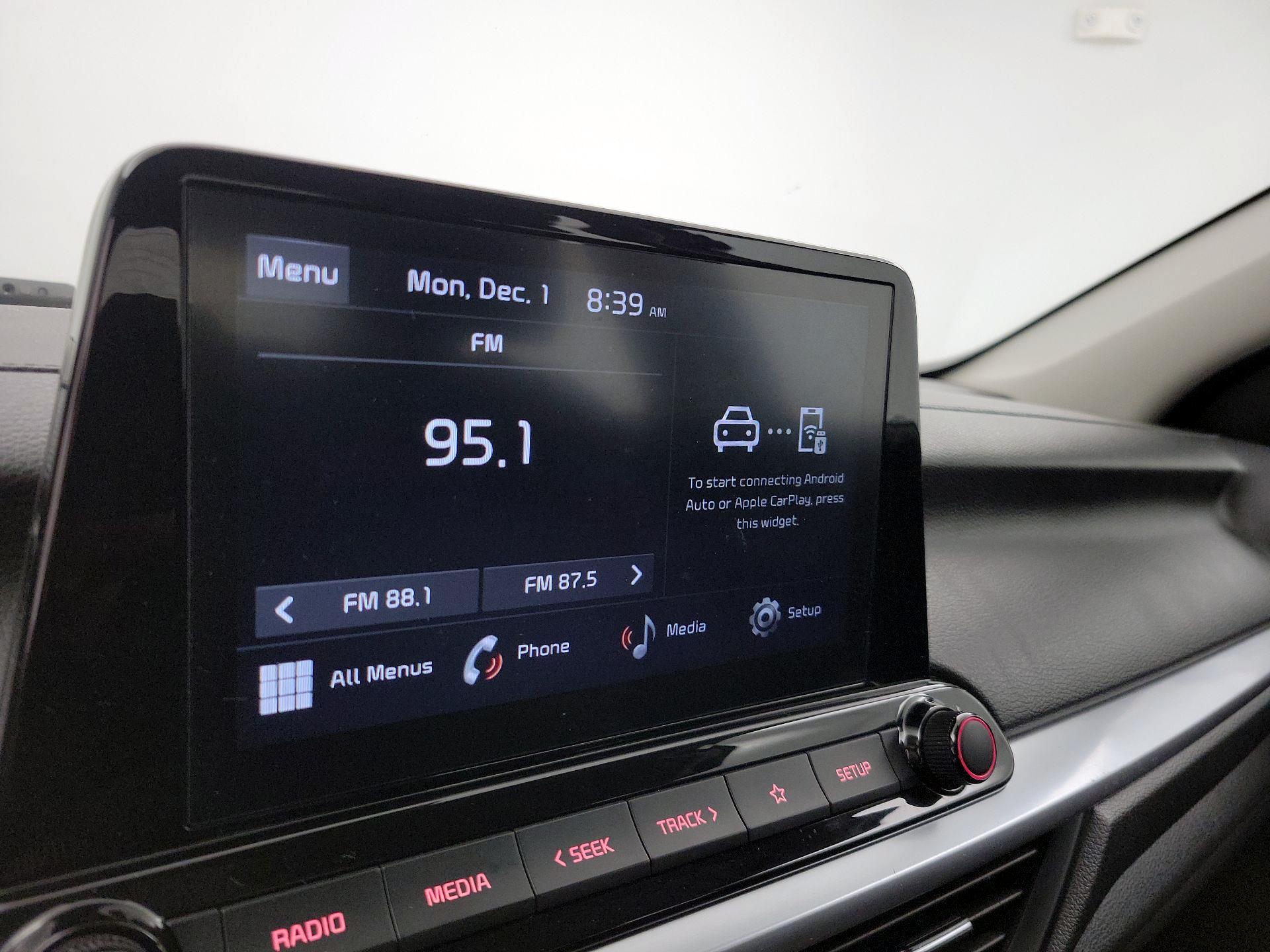 Thumbnail: 2023 Kia Forte - 15