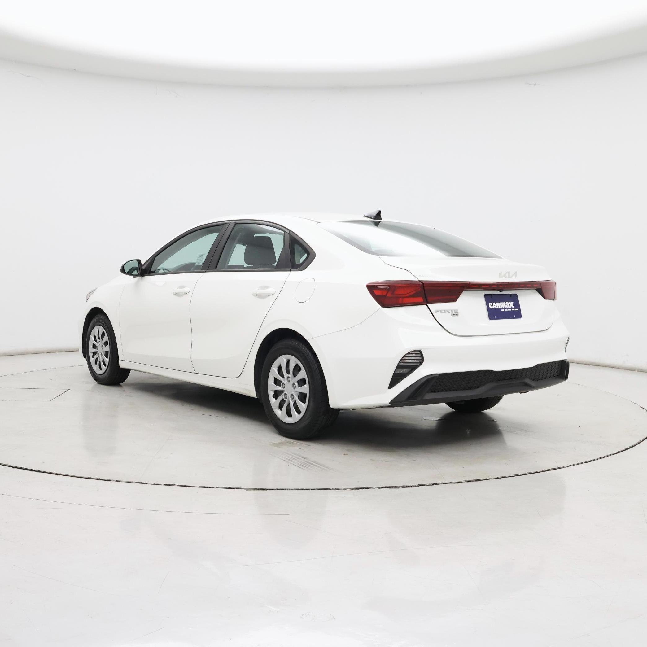 Thumbnail: 2023 Kia Forte - 2