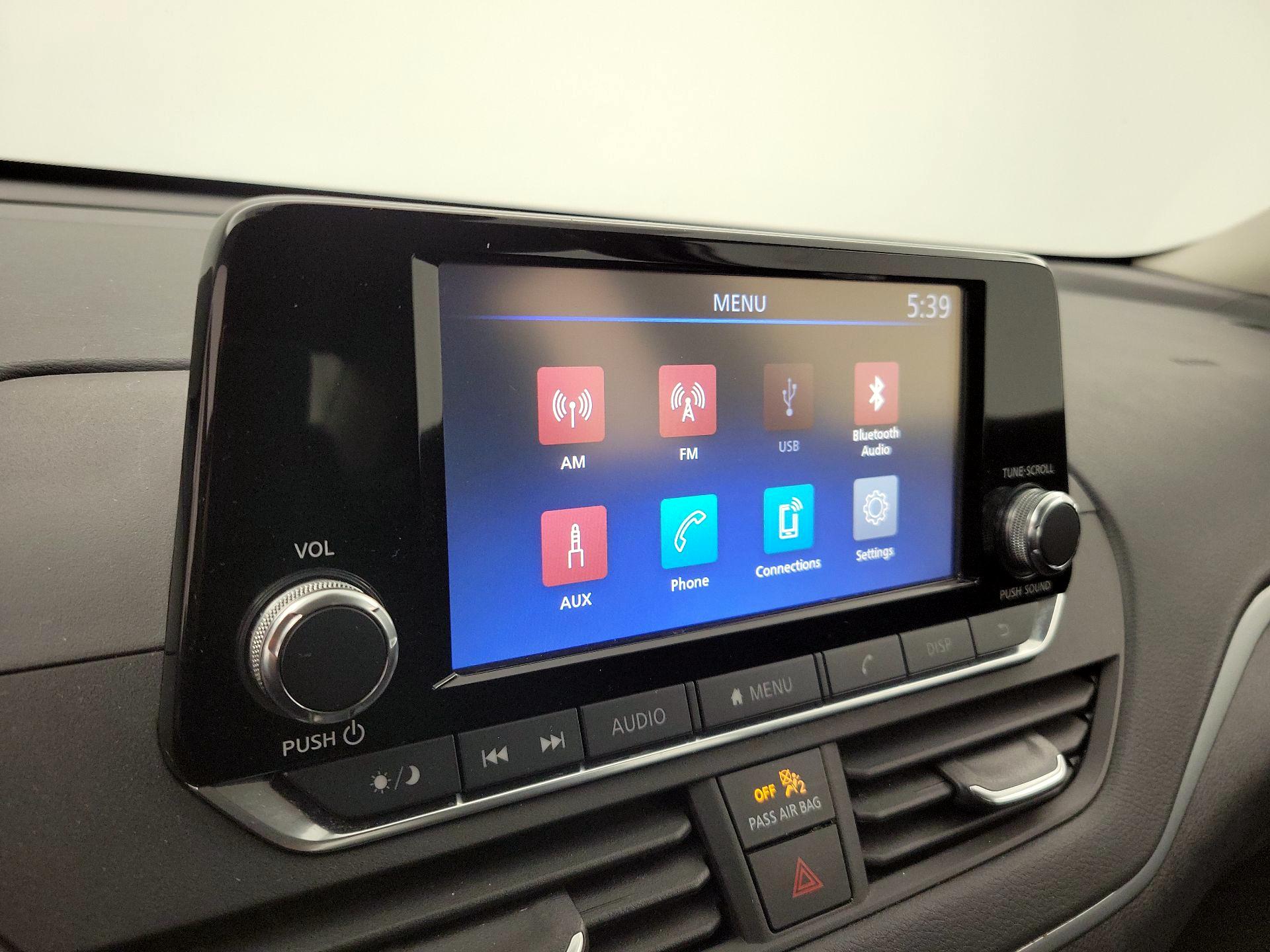 Thumbnail: 2023 Nissan Altima - 15