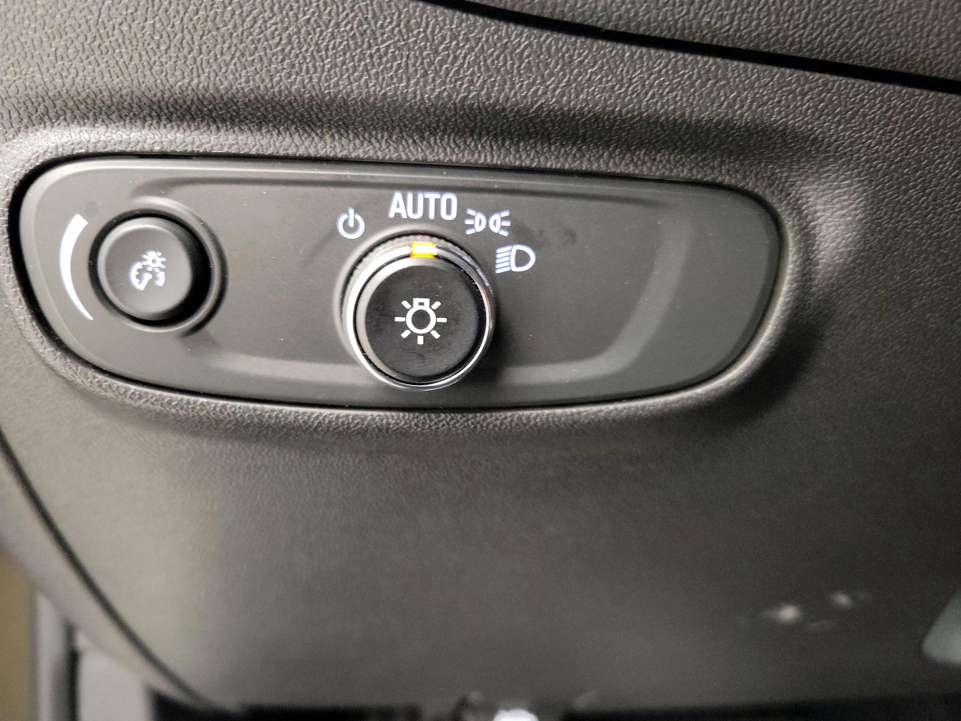 Thumbnail: 2023 Chevrolet Equinox - 13