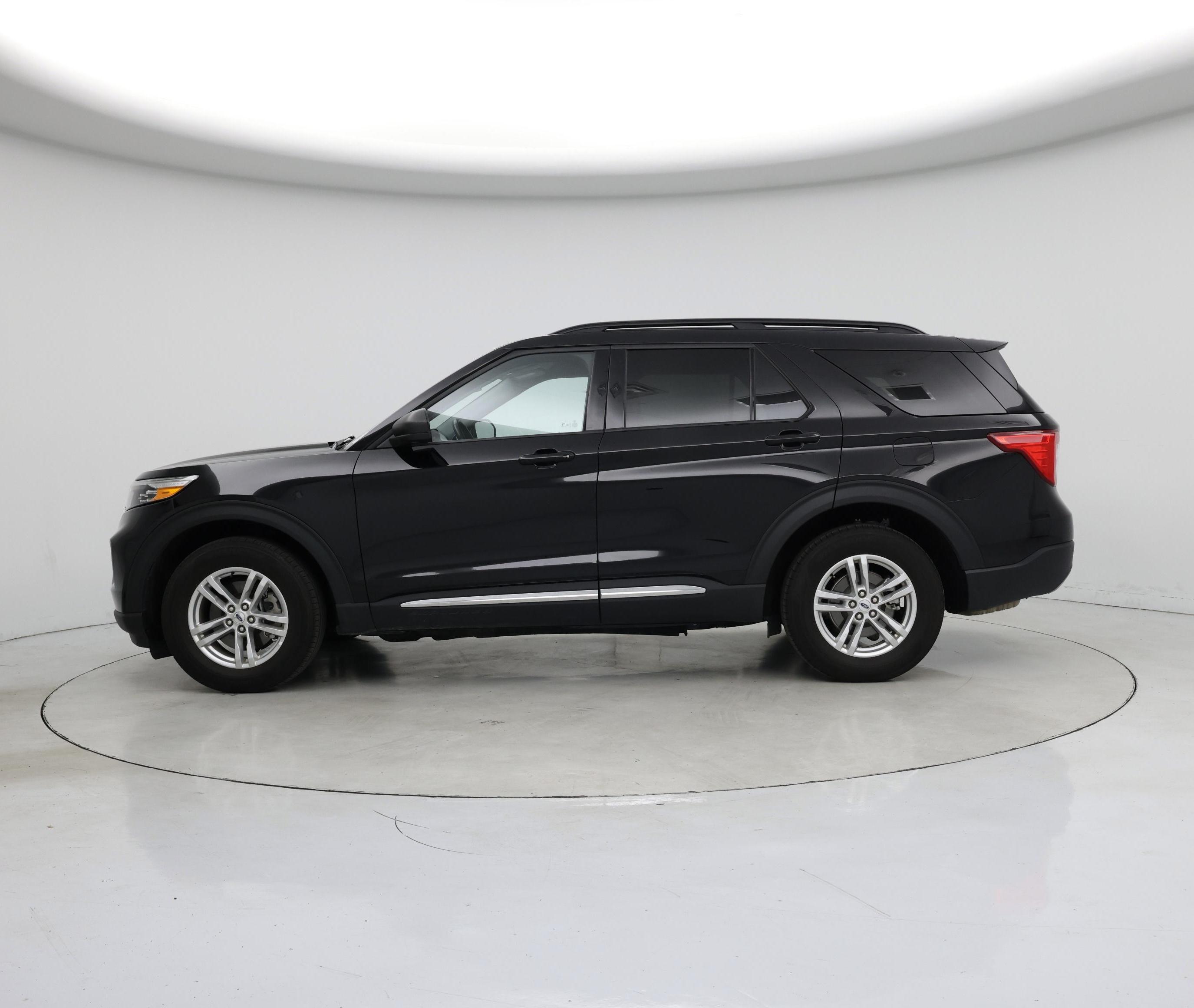 Thumbnail: 2023 Ford Explorer - 3