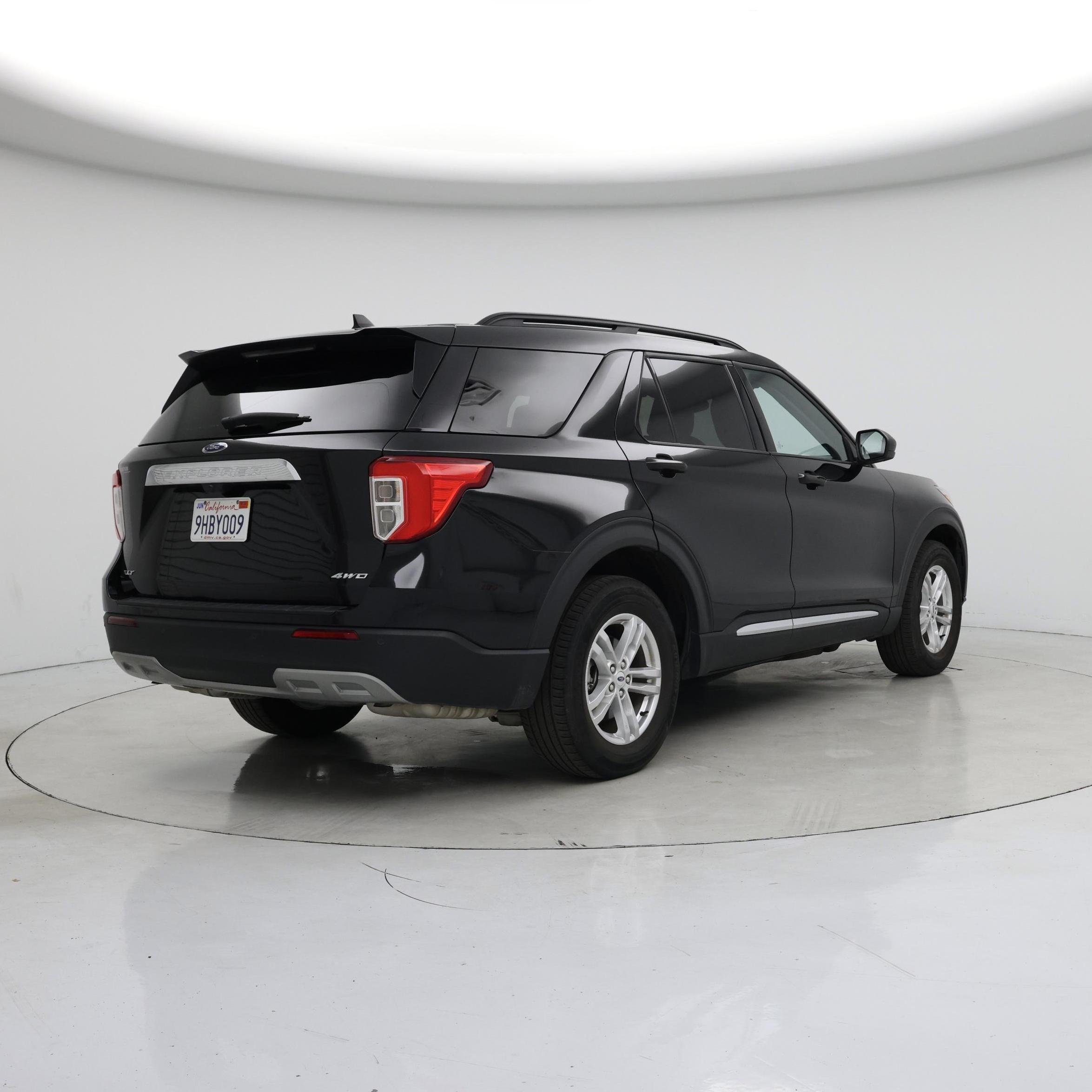 Thumbnail: 2023 Ford Explorer - 8