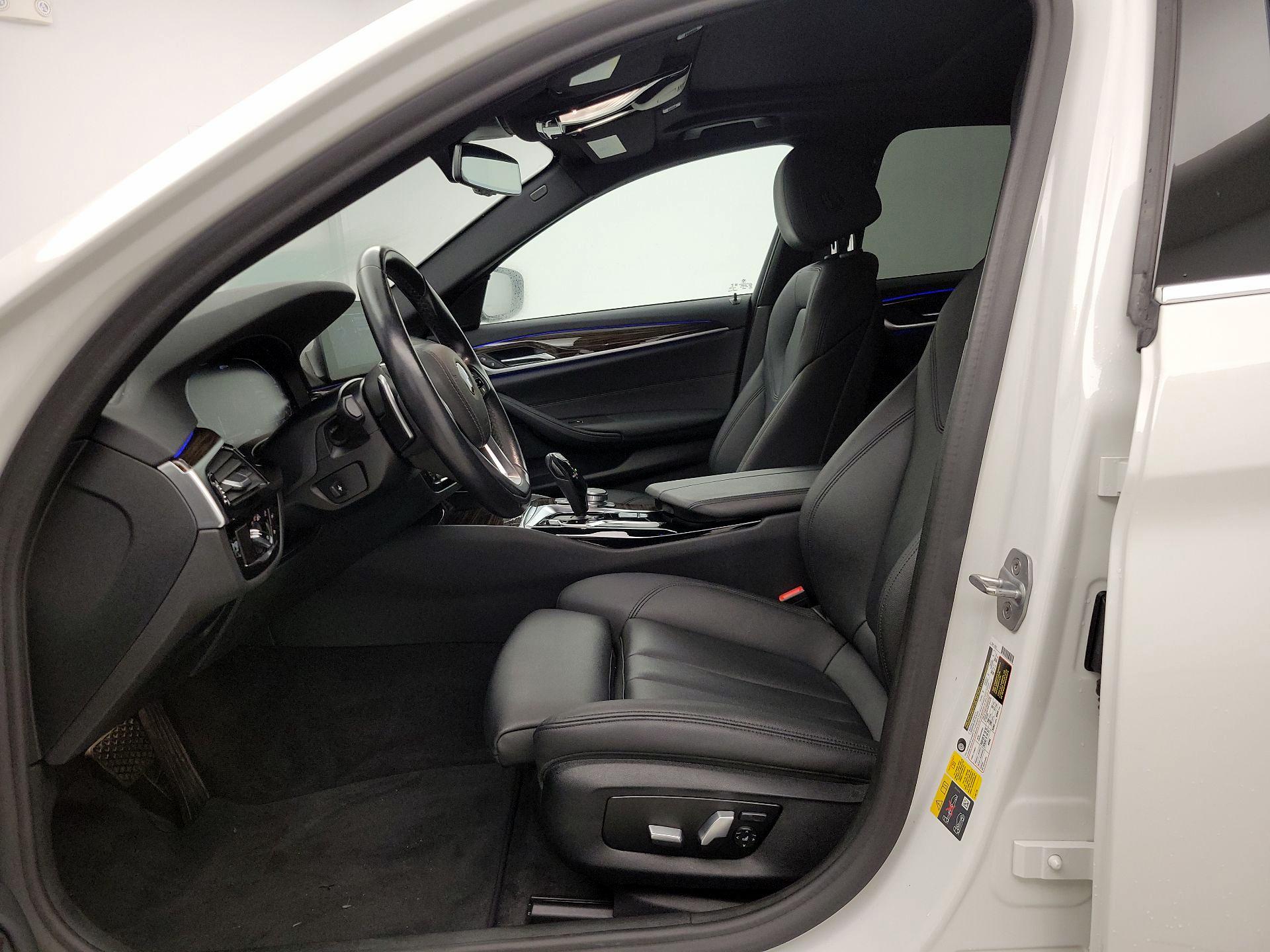 Thumbnail: 2020 BMW 5 Series - 11