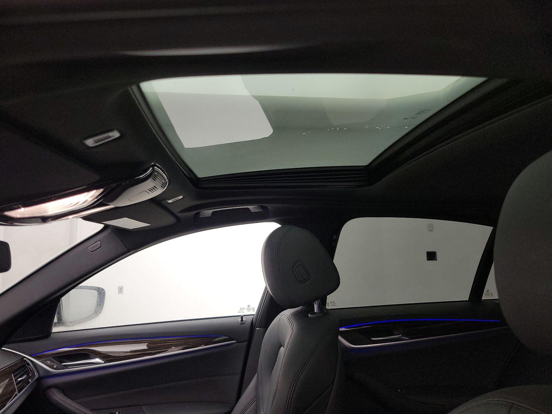 Thumbnail: 2020 BMW 5 Series - 20