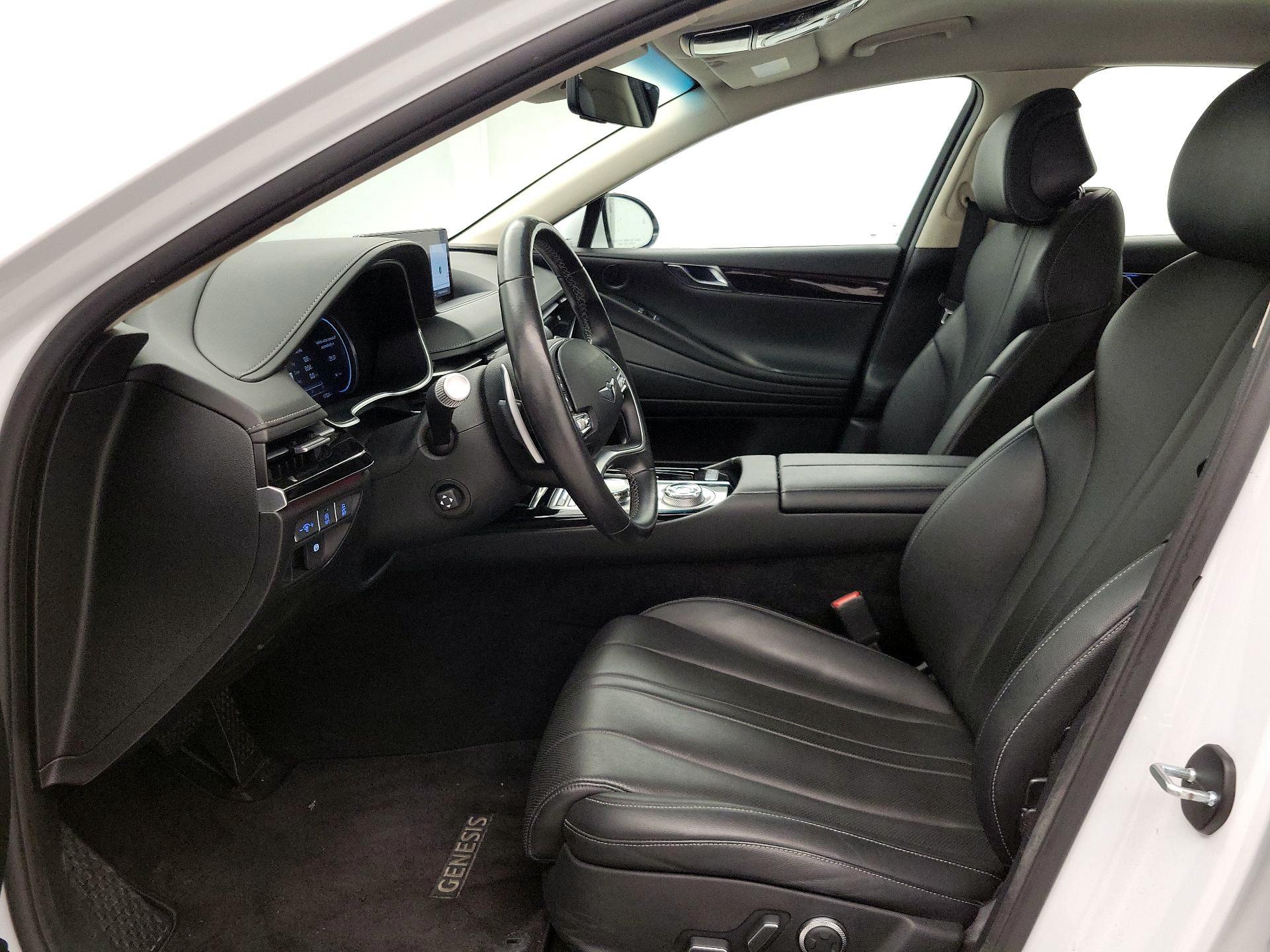 Thumbnail: 2023 Genesis G80 - 11