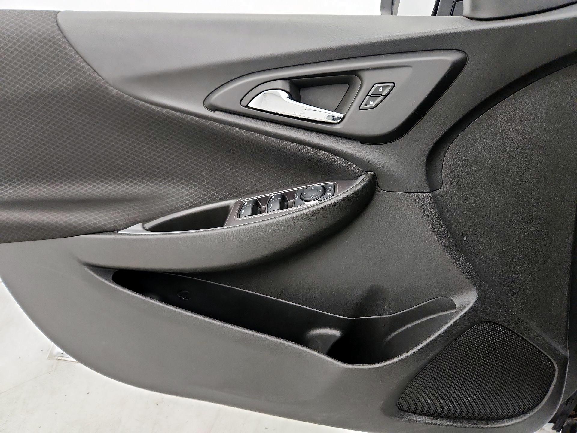 Thumbnail: 2023 Chevrolet Malibu - 12