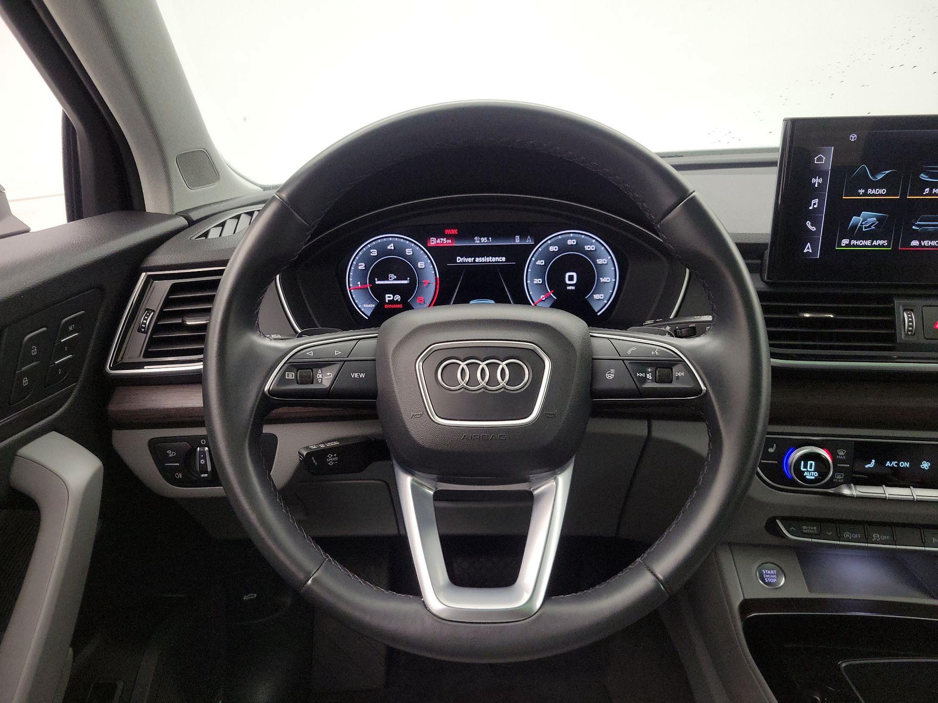 Thumbnail: 2022 Audi Q5 - 10