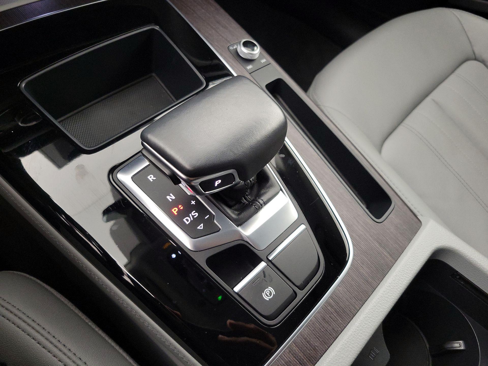 Thumbnail: 2022 Audi Q5 - 18