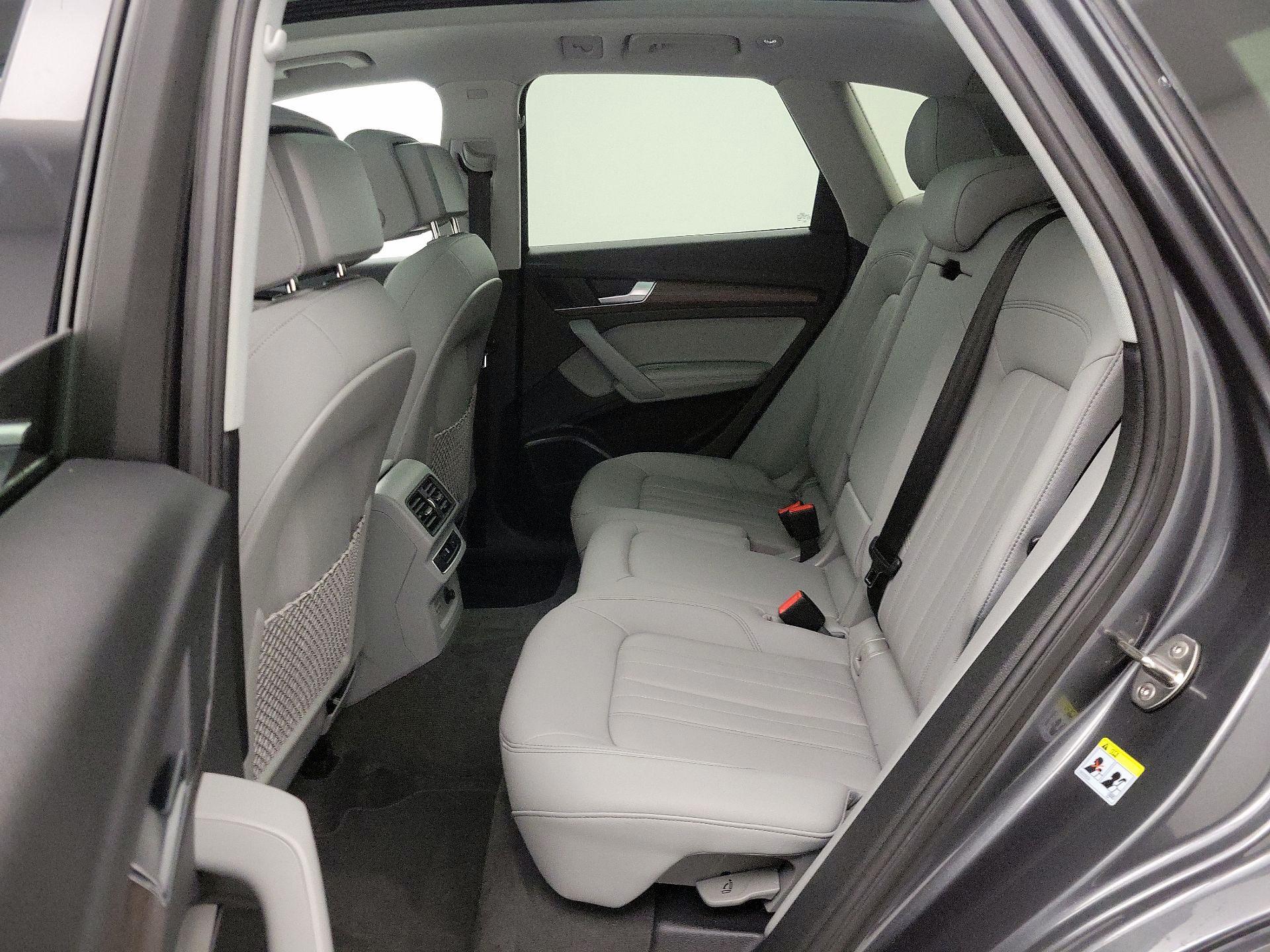 Thumbnail: 2022 Audi Q5 - 20