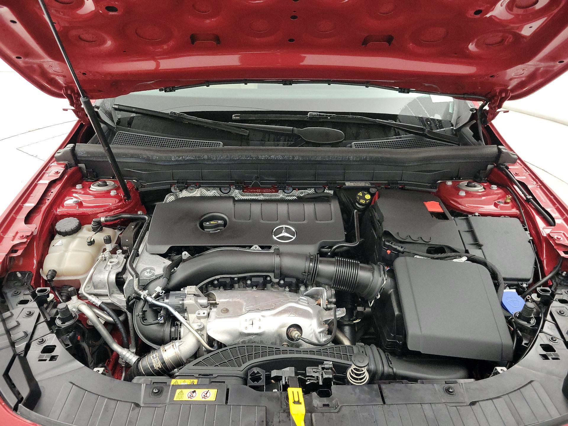 Thumbnail: 2022 Mercedes-Benz GLB - 20