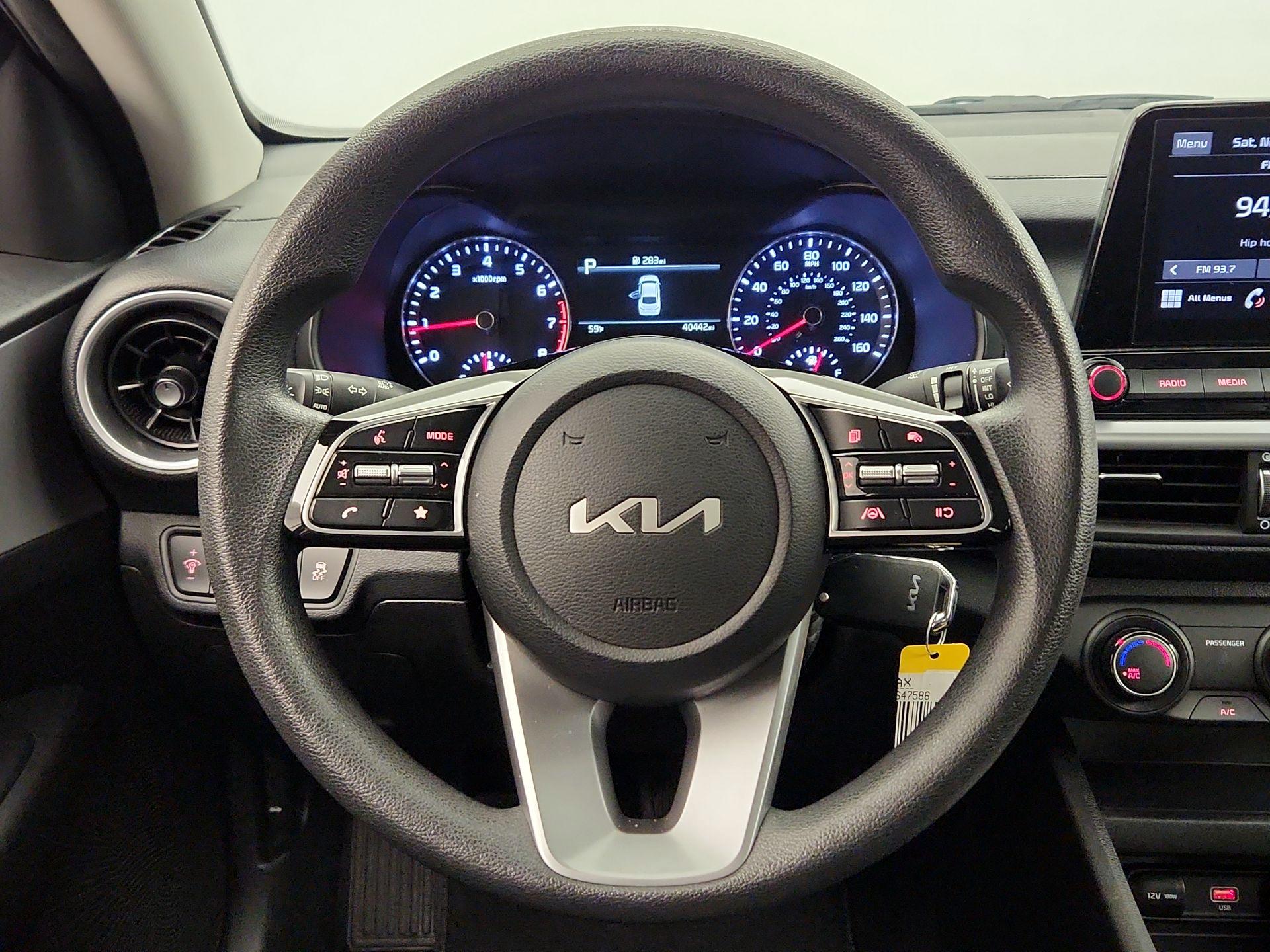 Thumbnail: 2023 Kia Forte - 10