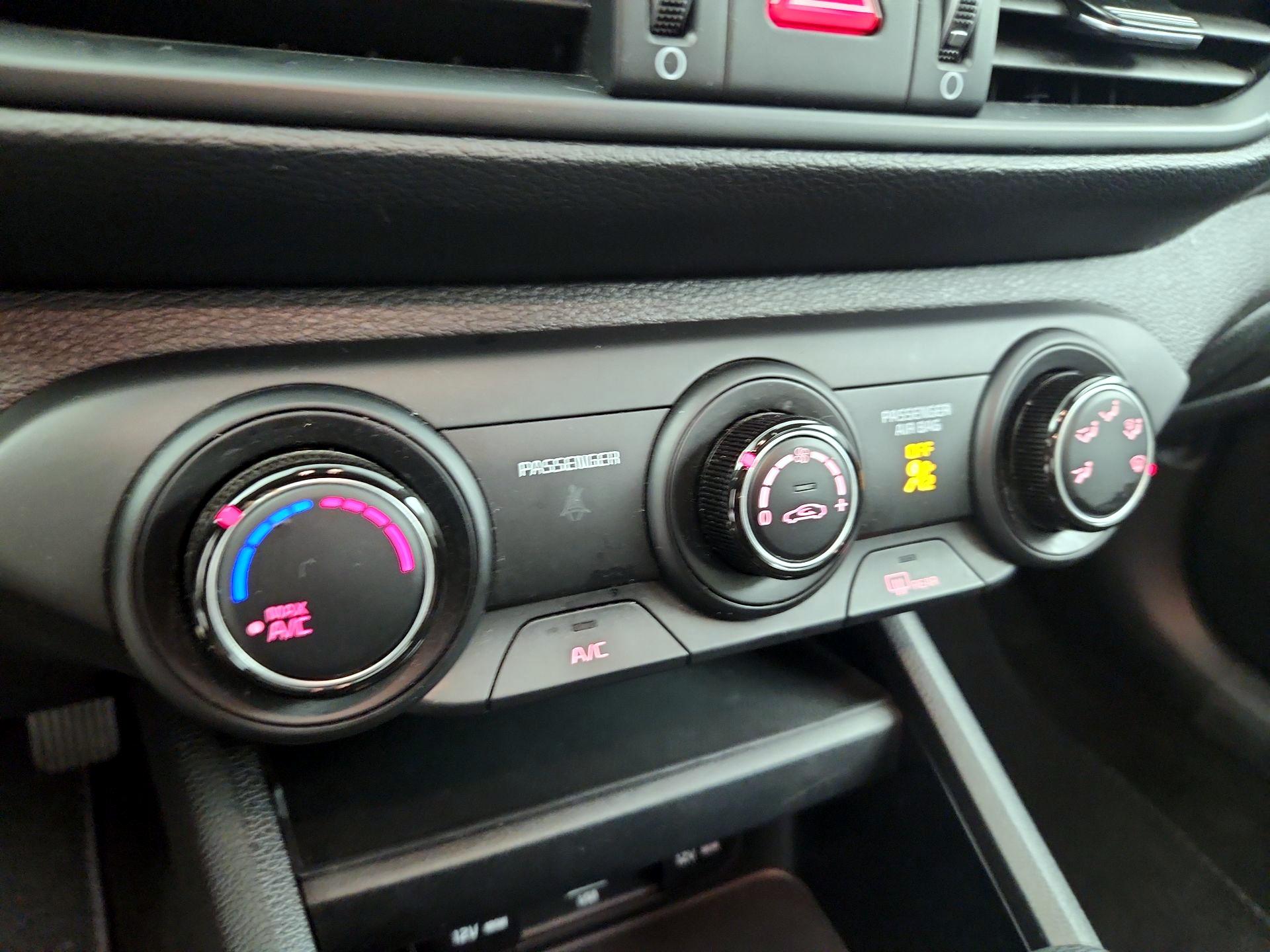 Thumbnail: 2023 Kia Forte - 16