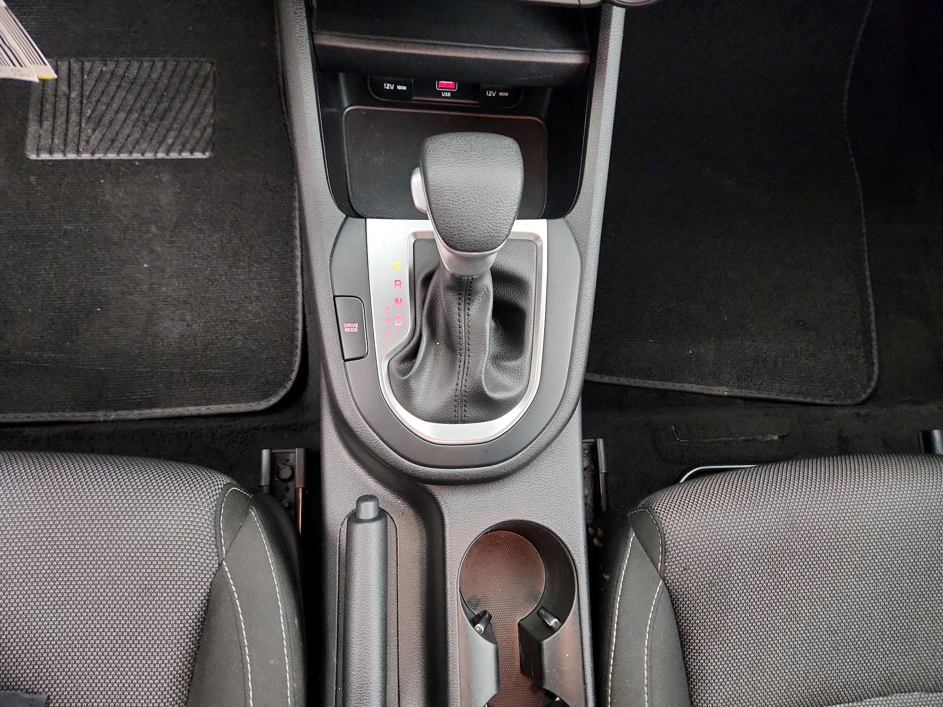 Thumbnail: 2023 Kia Forte - 17