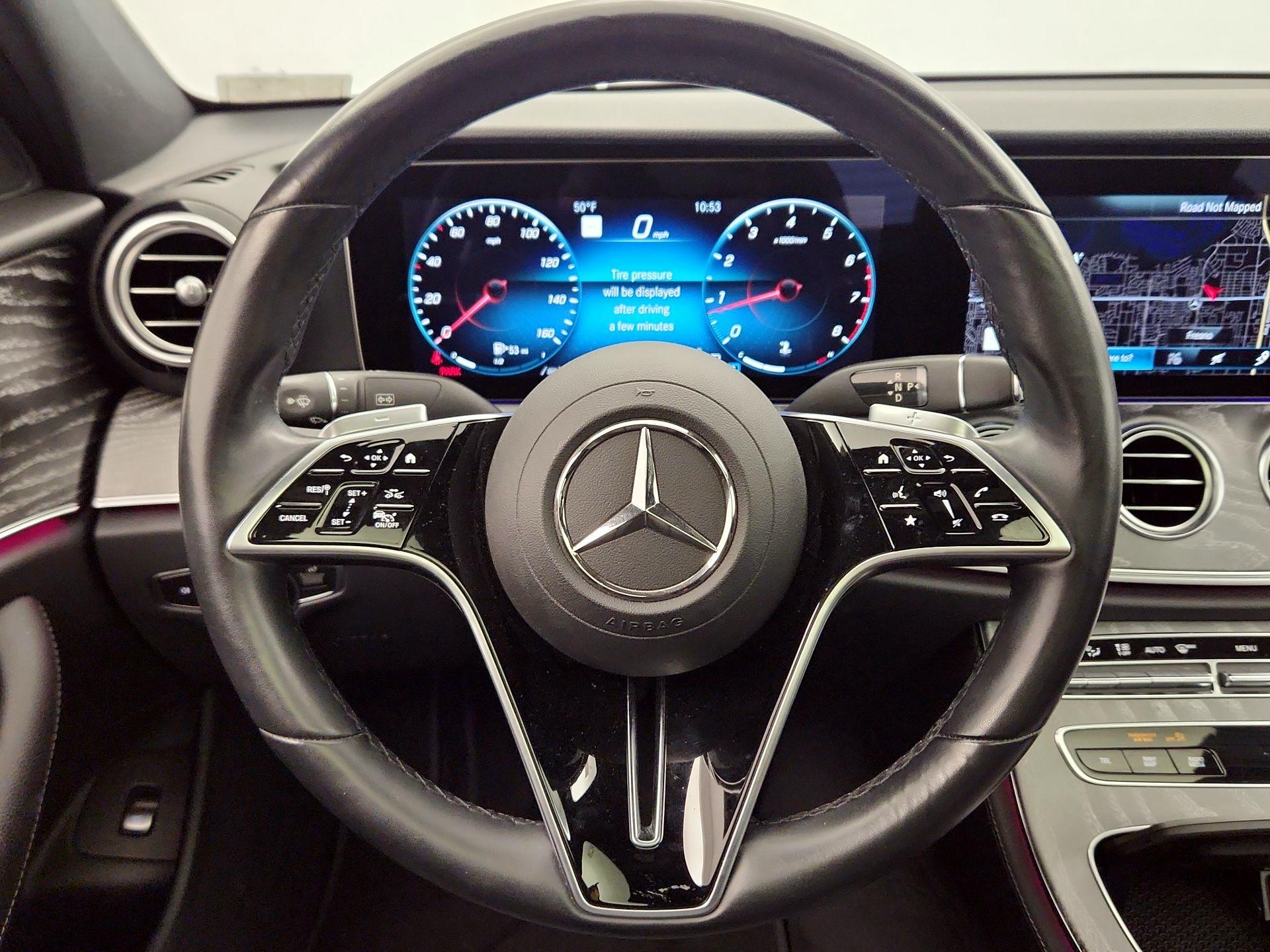 Thumbnail: 2022 Mercedes-Benz E-Class - 10