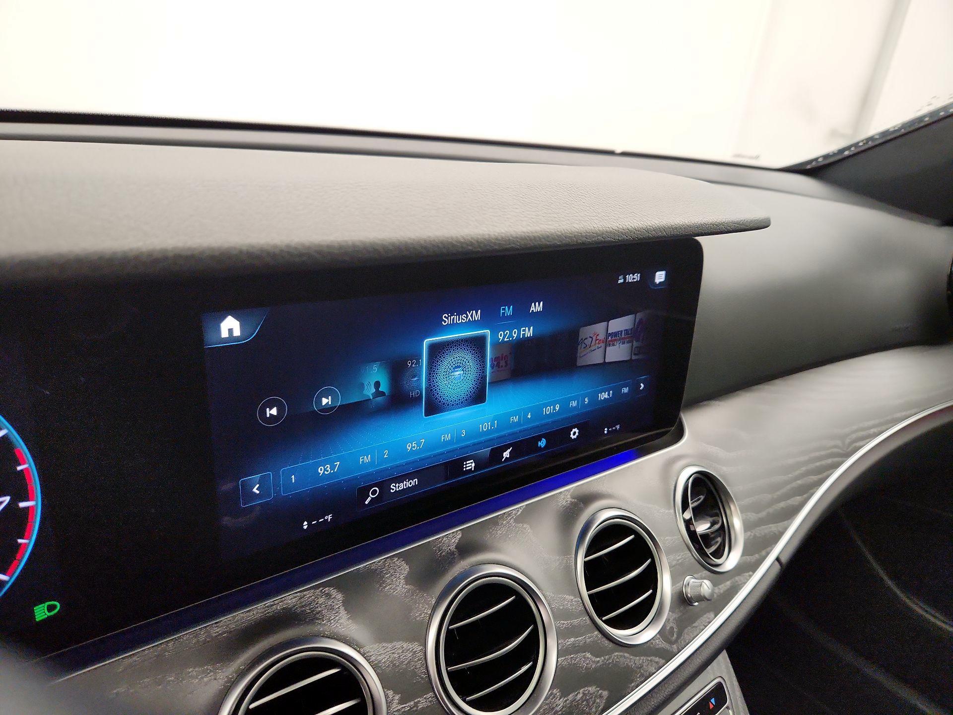 Thumbnail: 2022 Mercedes-Benz E-Class - 16