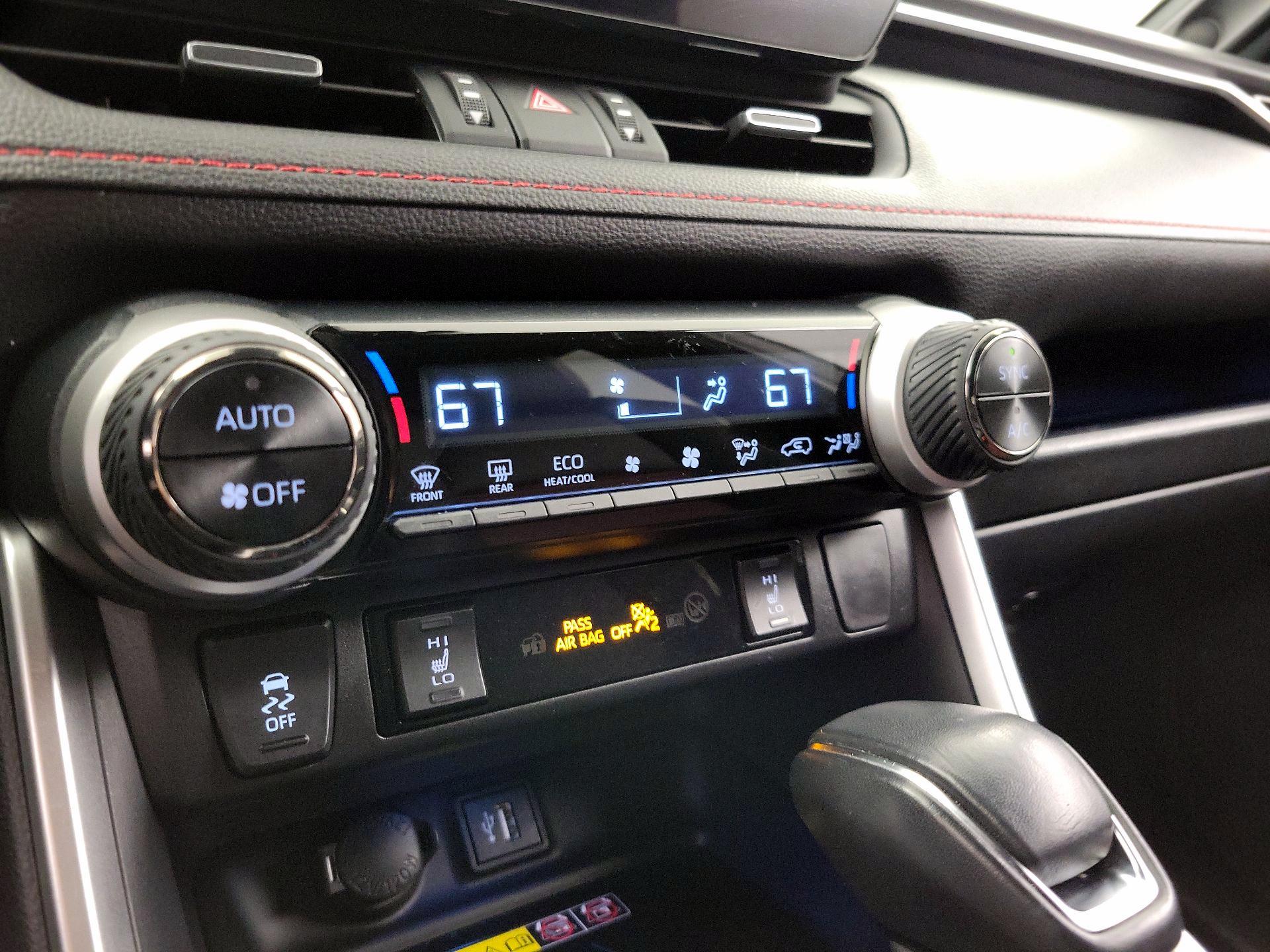 Thumbnail: 2023 Toyota RAV4 - 16