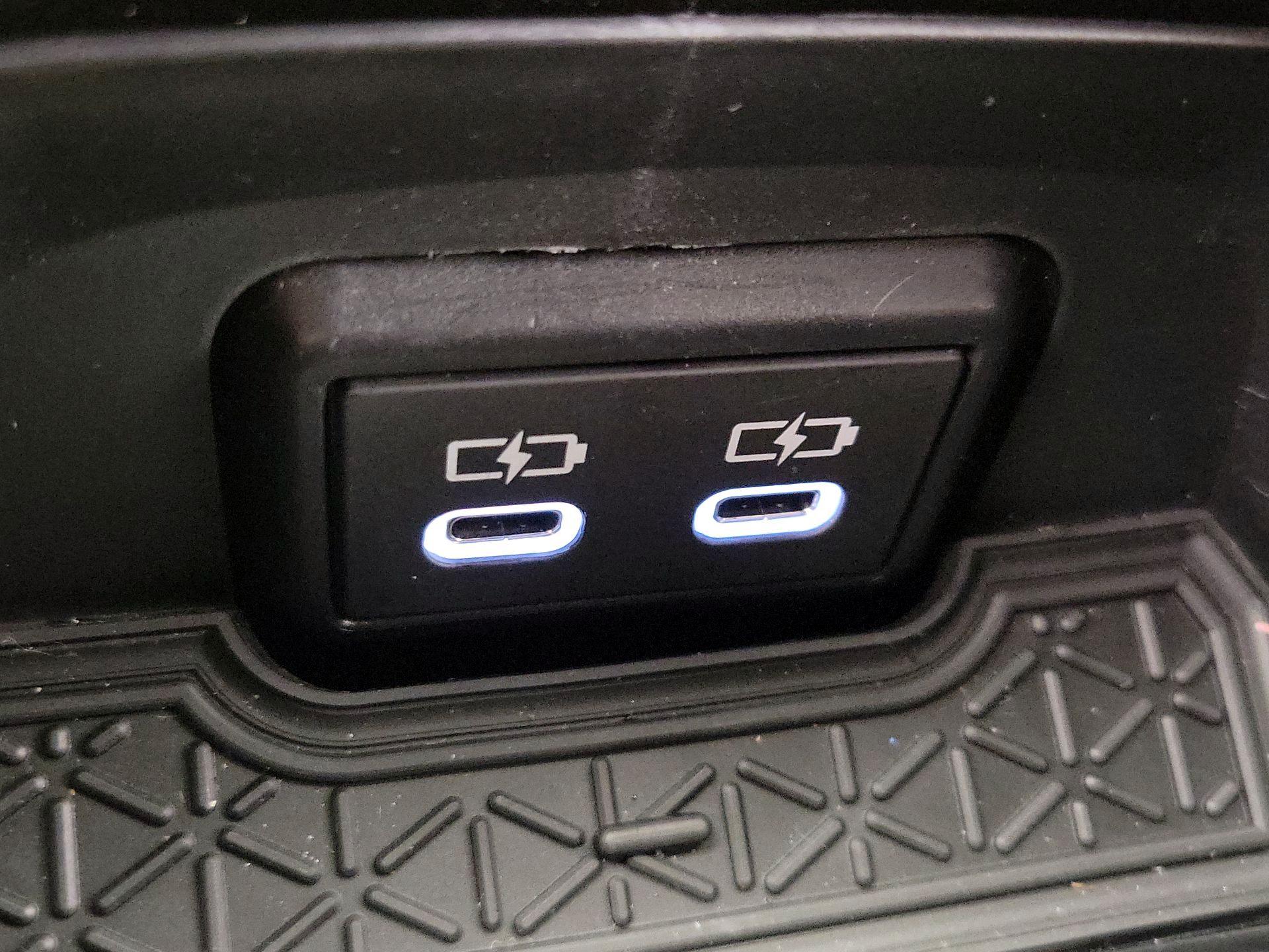 Thumbnail: 2023 Toyota RAV4 - 18