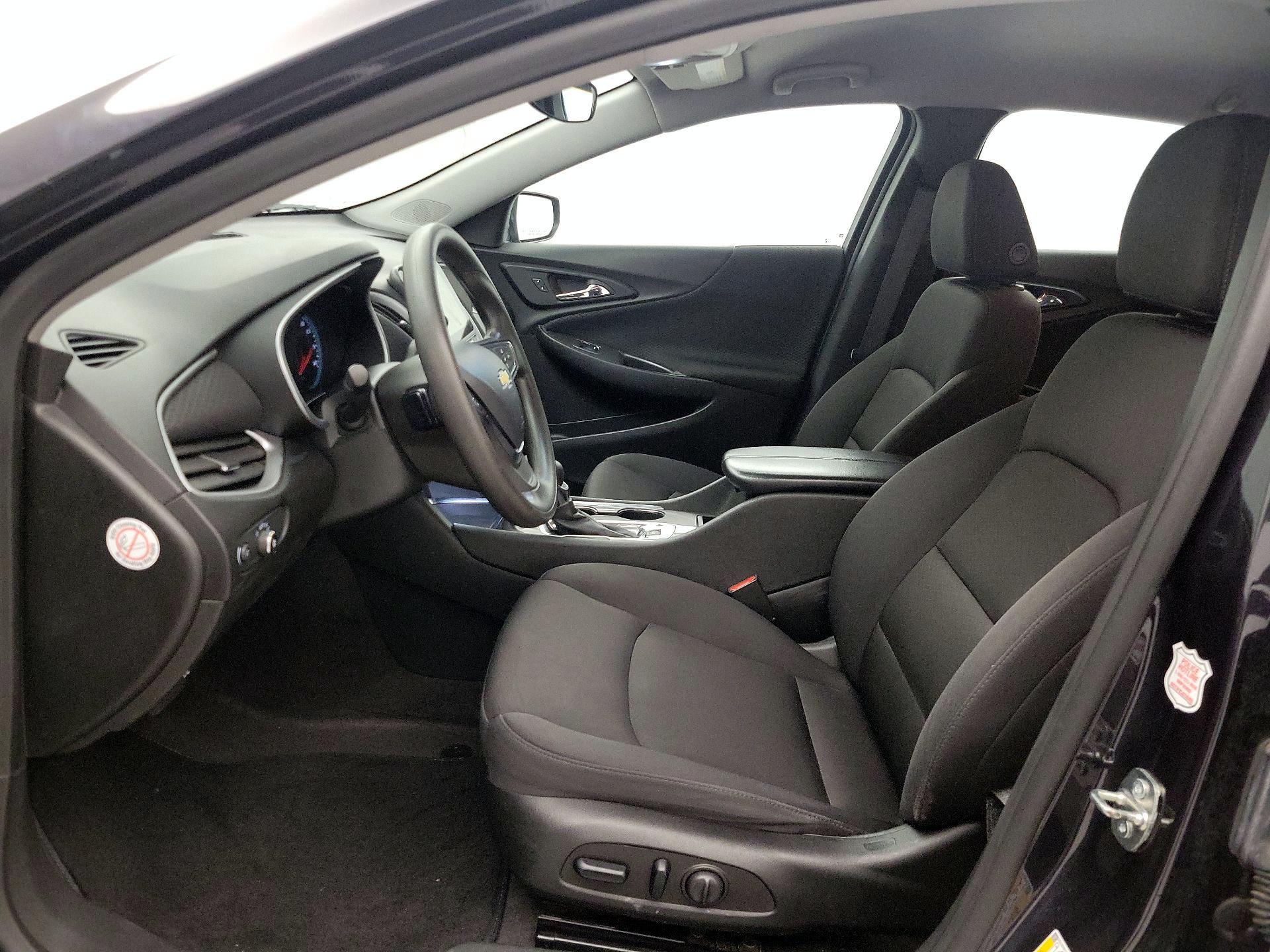 Thumbnail: 2023 Chevrolet Malibu - 11