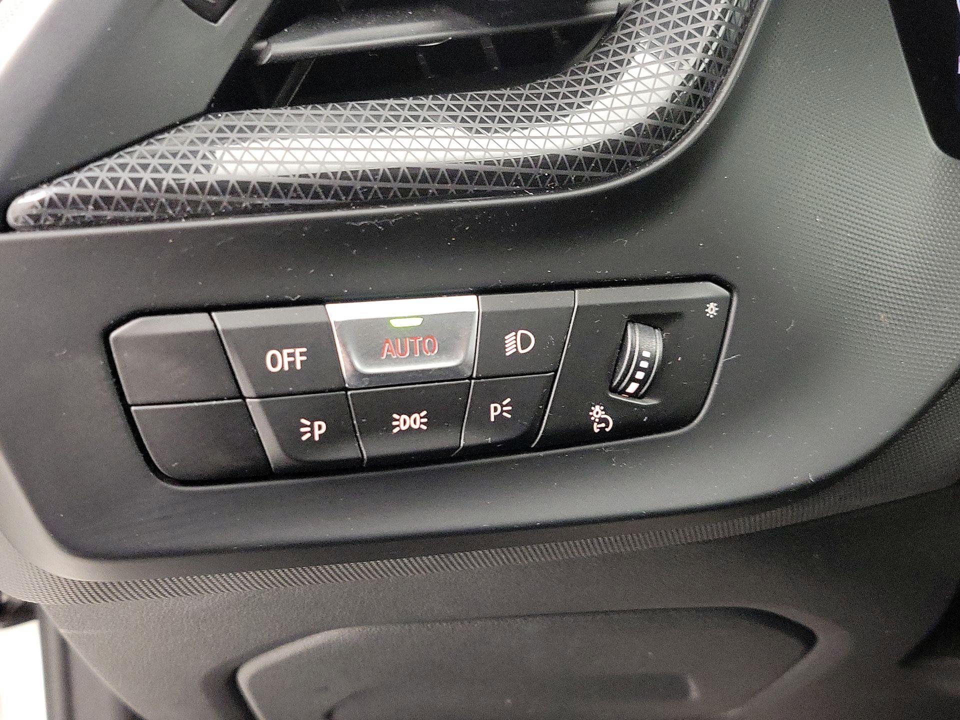 Thumbnail: 2023 BMW 2 Series - 13