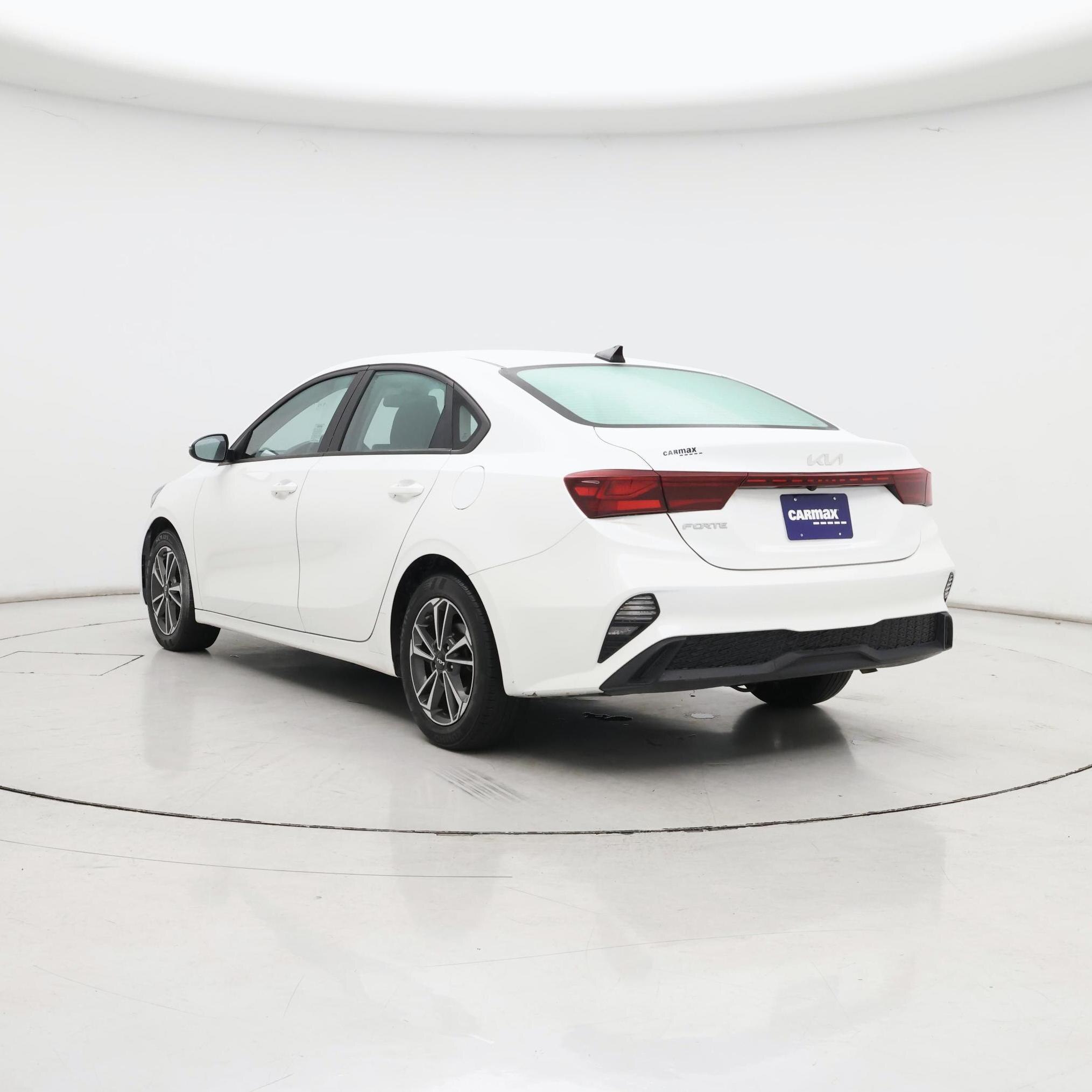 Thumbnail: 2023 Kia Forte - 2