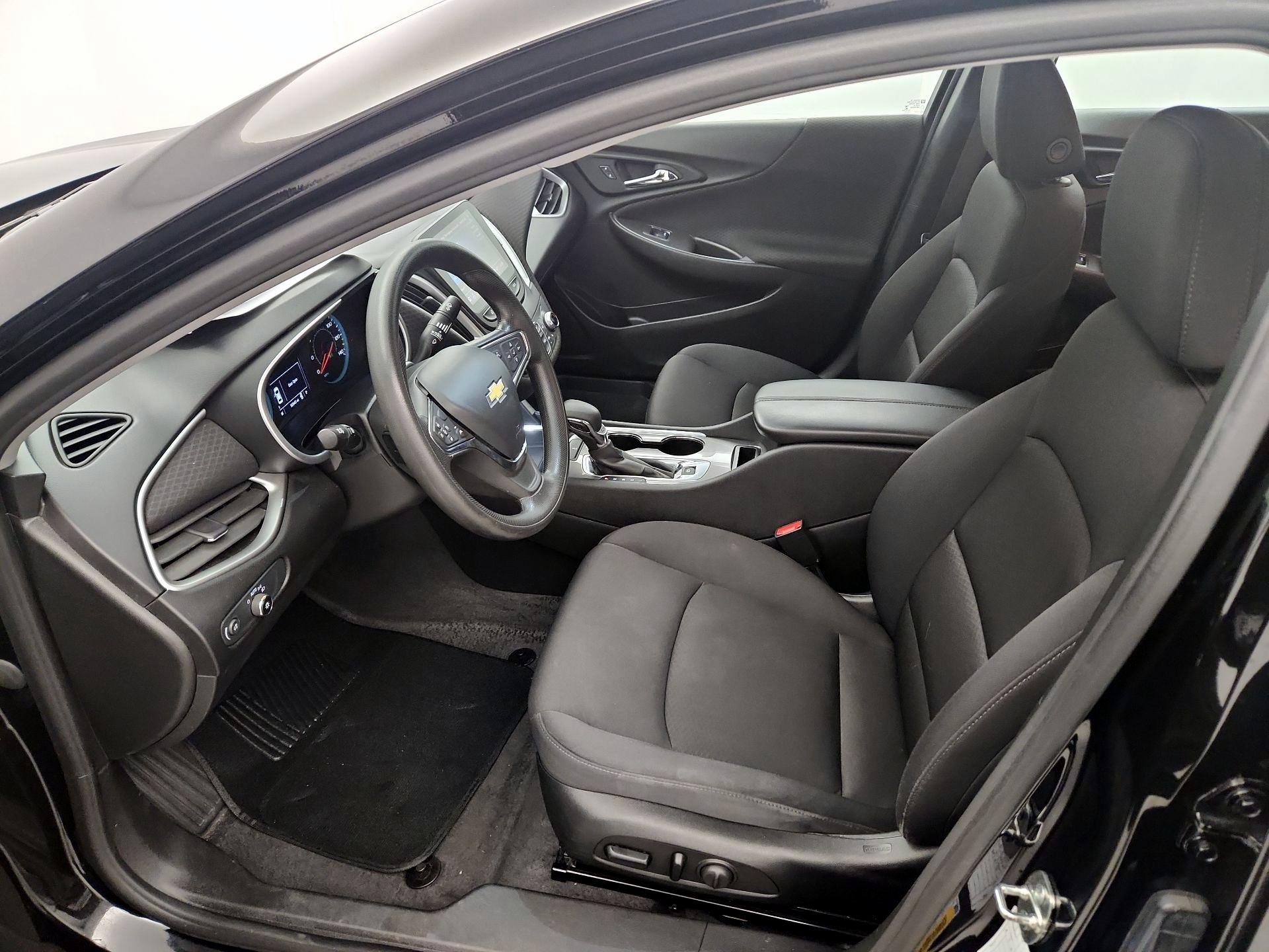 Thumbnail: 2023 Chevrolet Malibu - 11