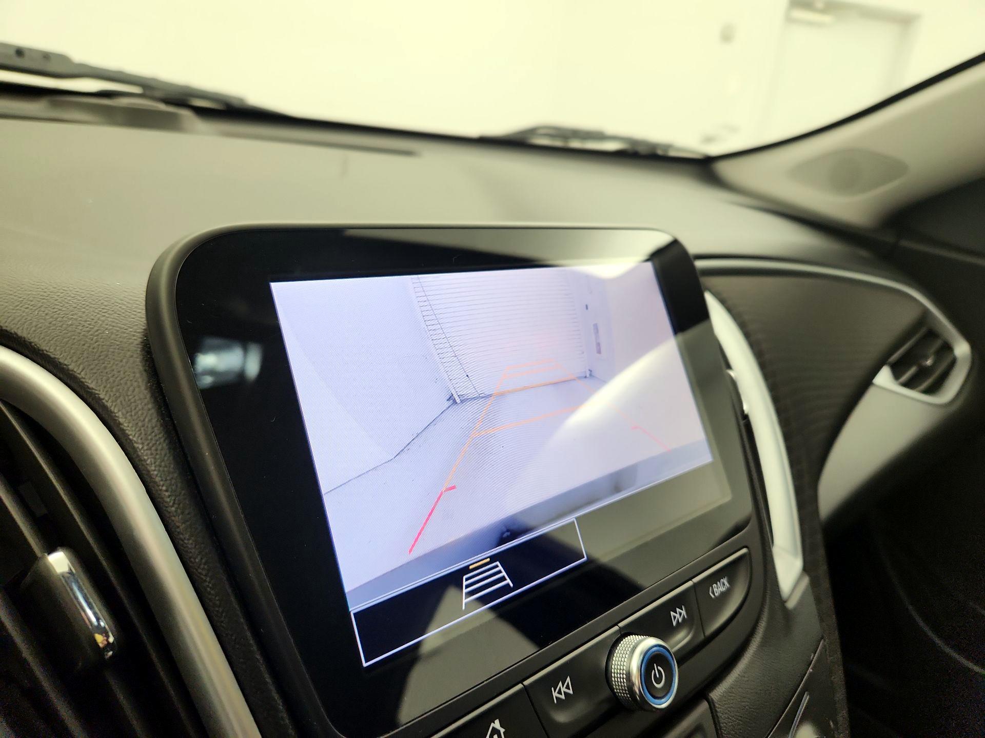 Thumbnail: 2023 Chevrolet Malibu - 14