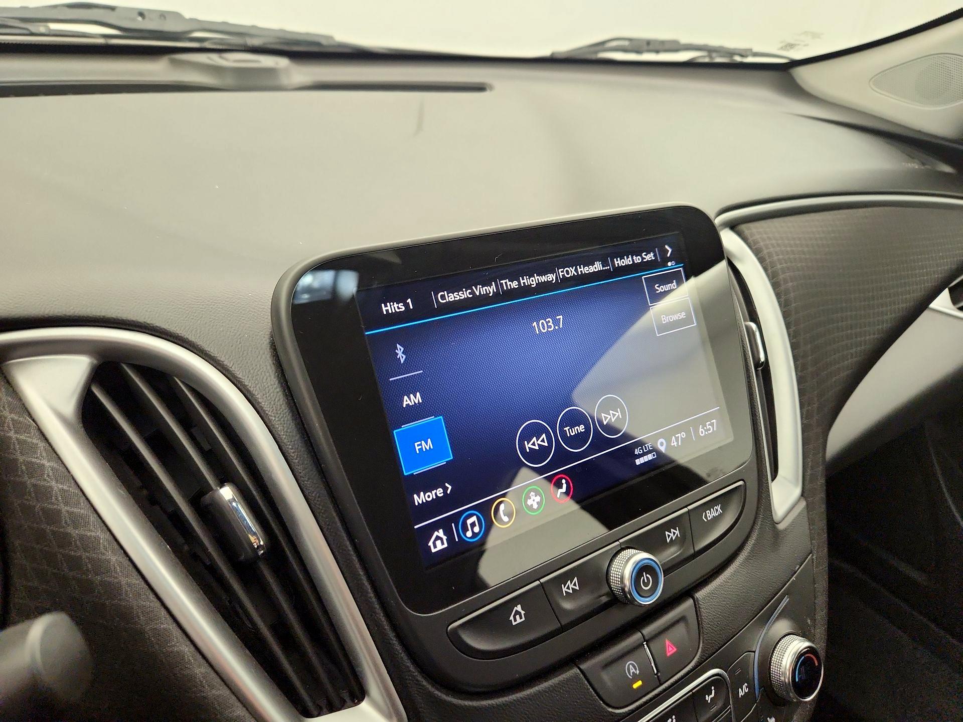 Thumbnail: 2023 Chevrolet Malibu - 15