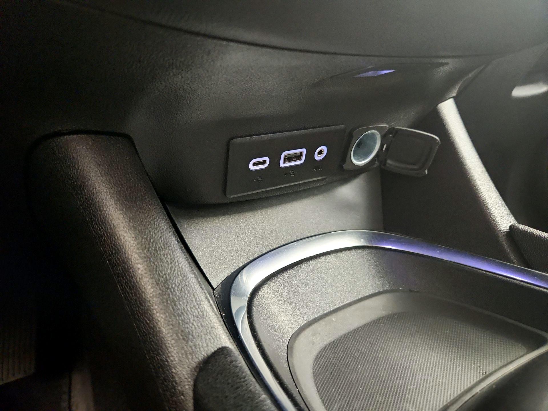 Thumbnail: 2023 Chevrolet Malibu - 18