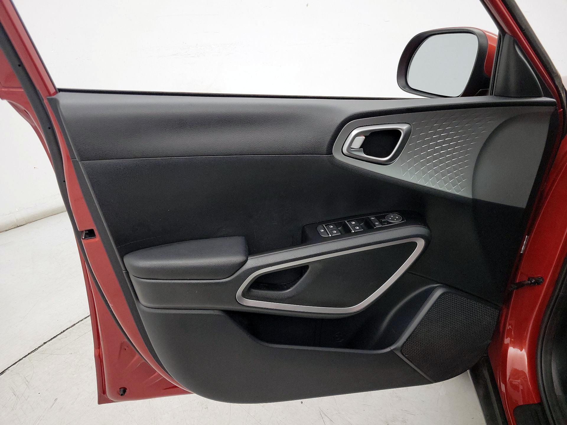 Thumbnail: 2022 Kia Soul - 12