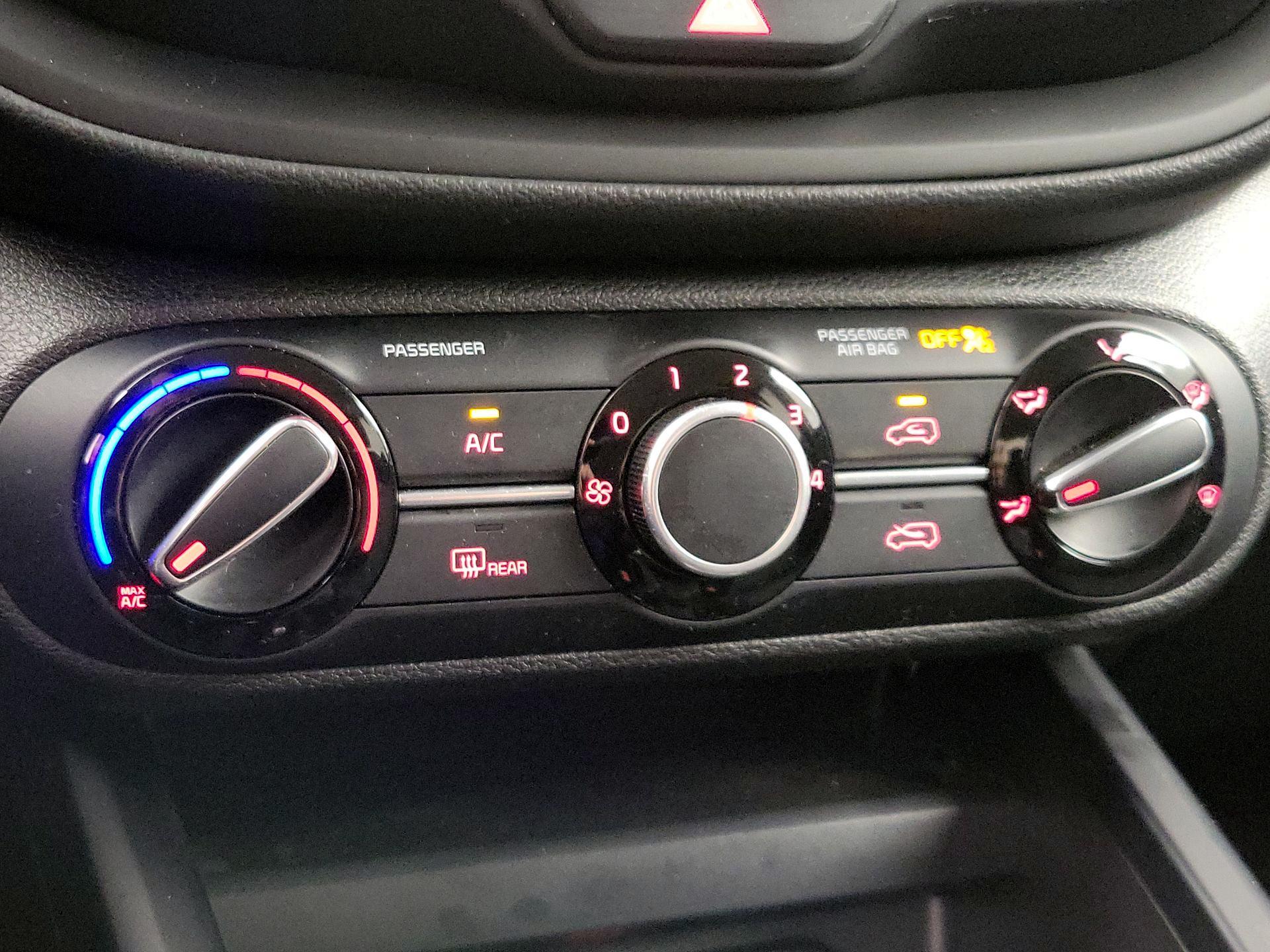 Thumbnail: 2022 Kia Soul - 16