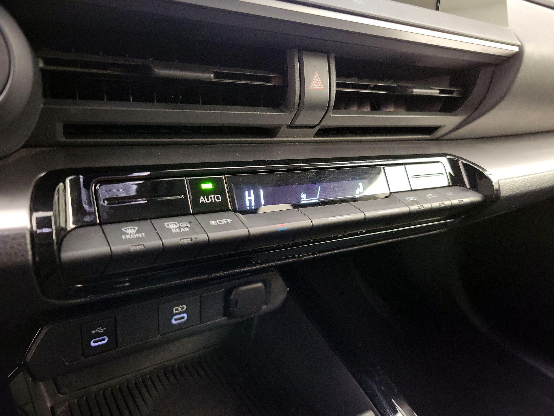 Thumbnail: 2024 Toyota Prius - 16