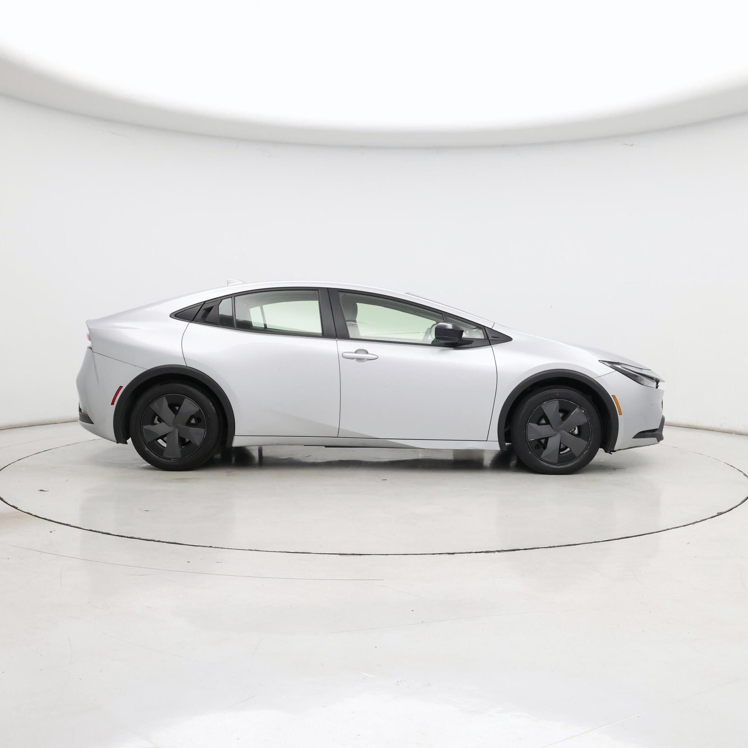 Thumbnail: 2024 Toyota Prius - 7